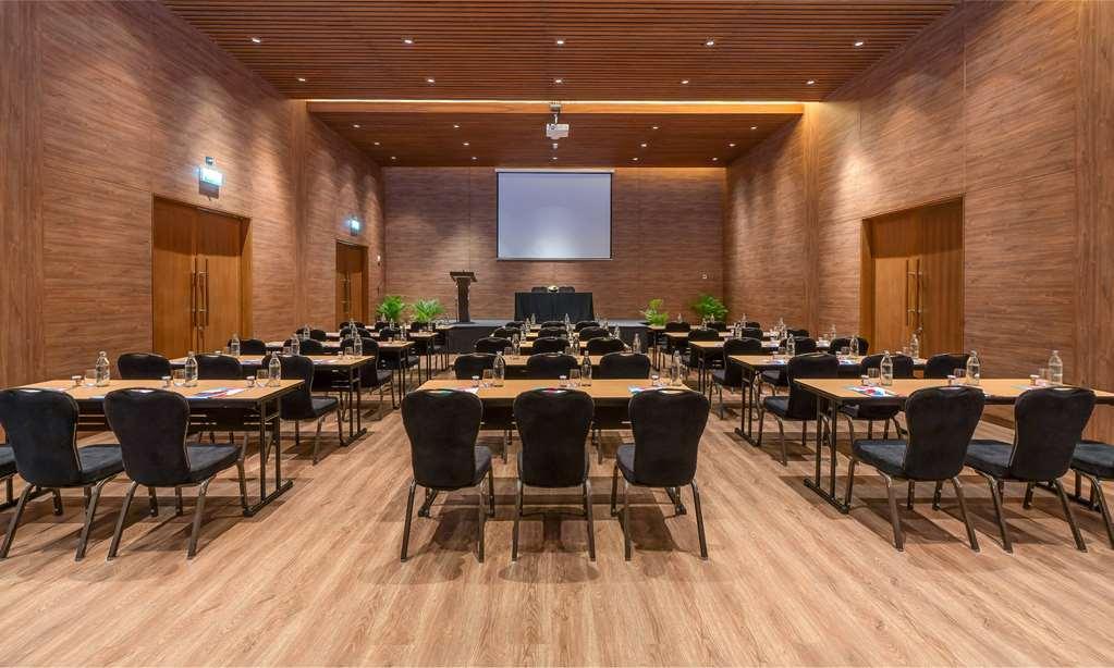 Melia Phuket 5*
