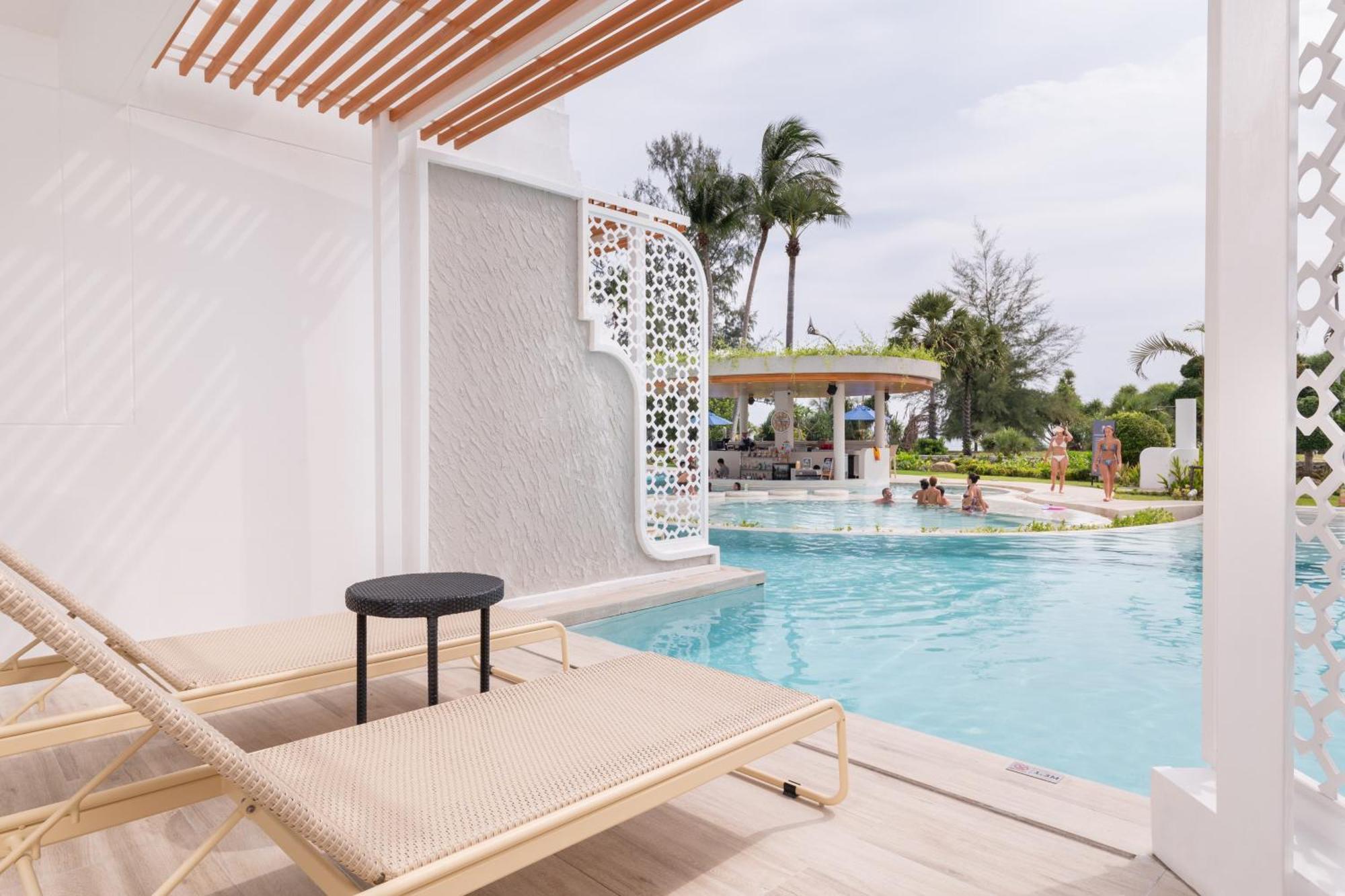 Thavorn Palm Phuket Hotel 5*