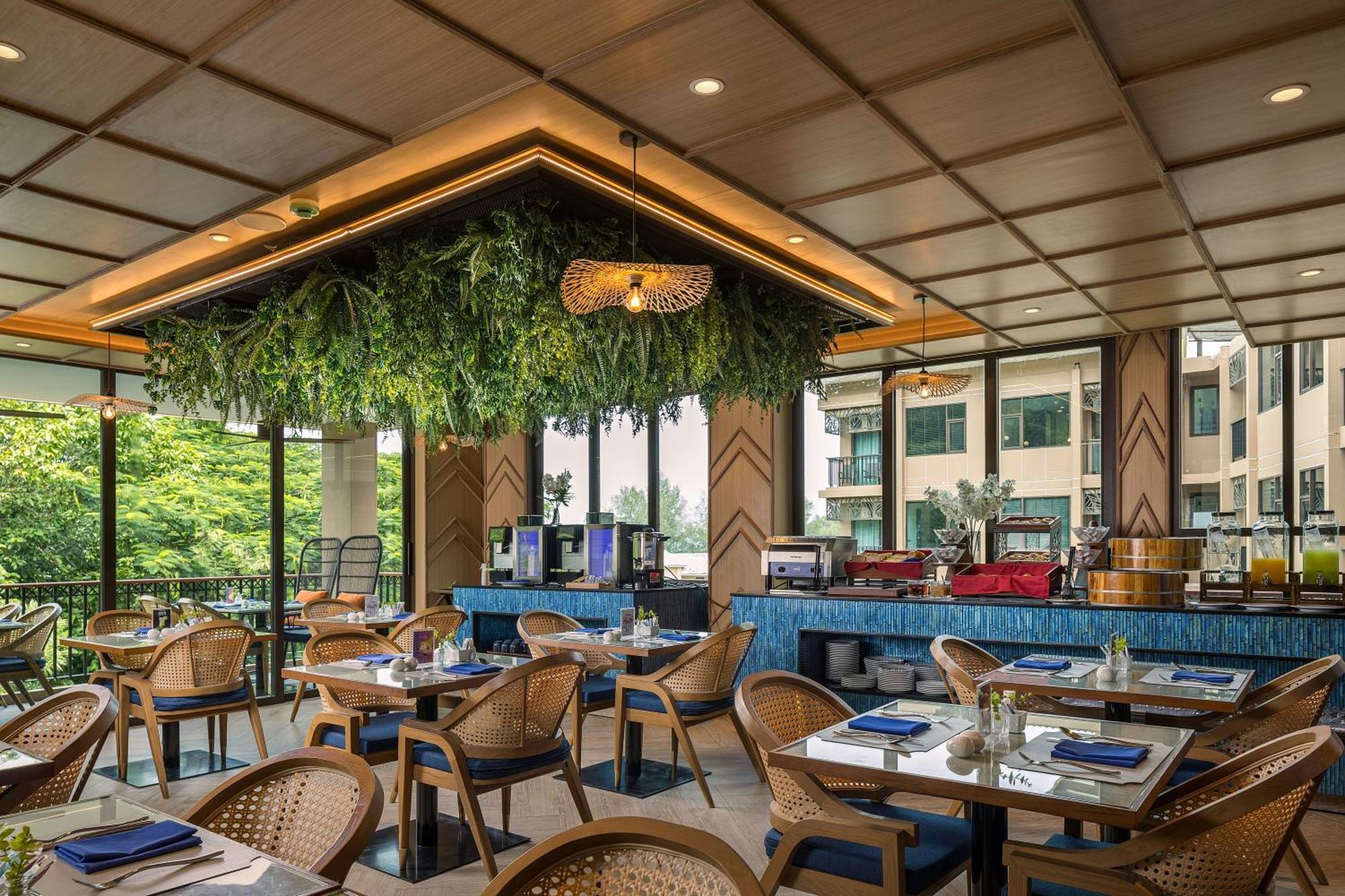 The Proud Phuket Trademark Collection By Wyndham Karon