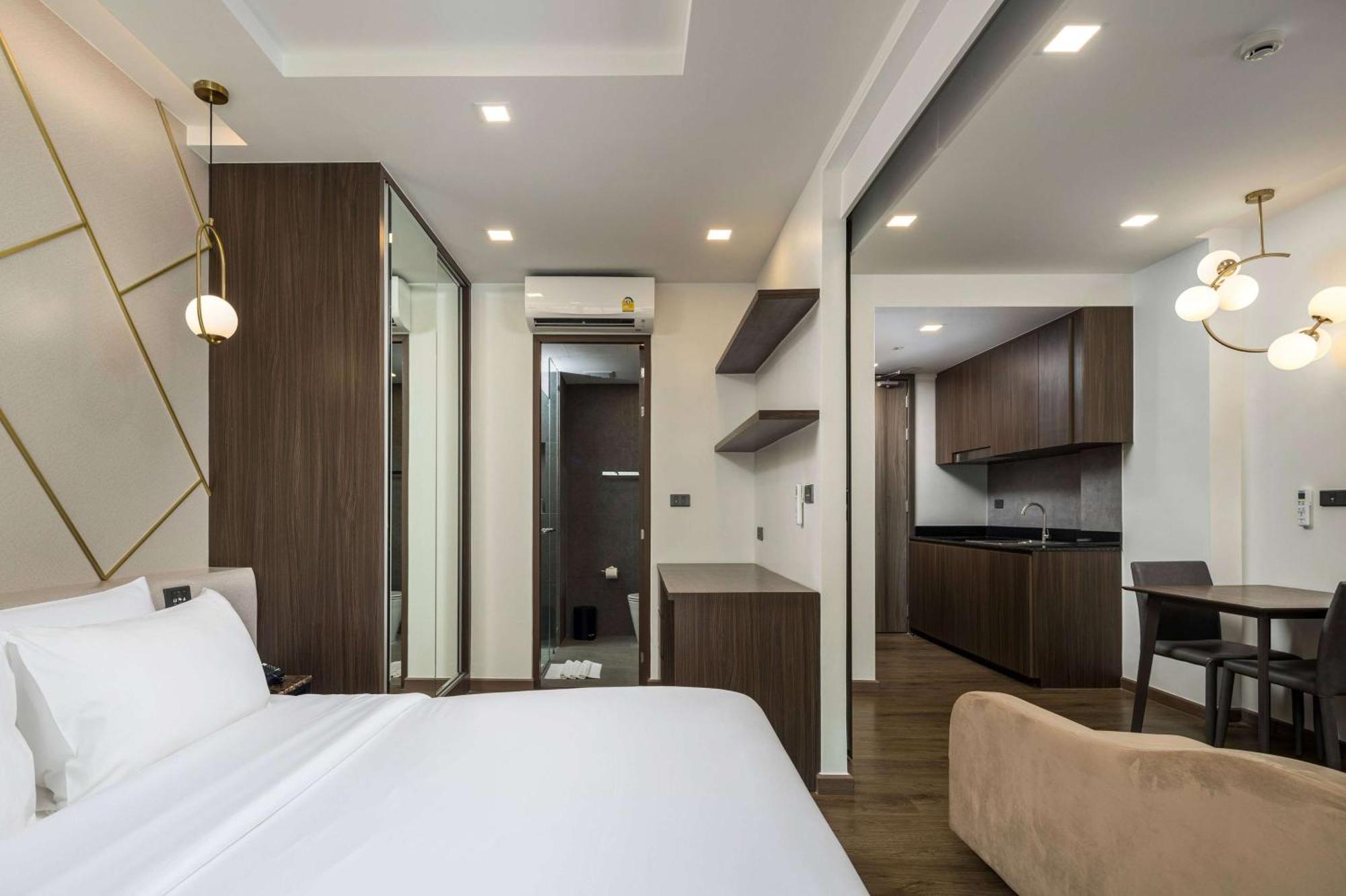 Hotel The Proud Phuket Trademark Collection By Wyndham Karon