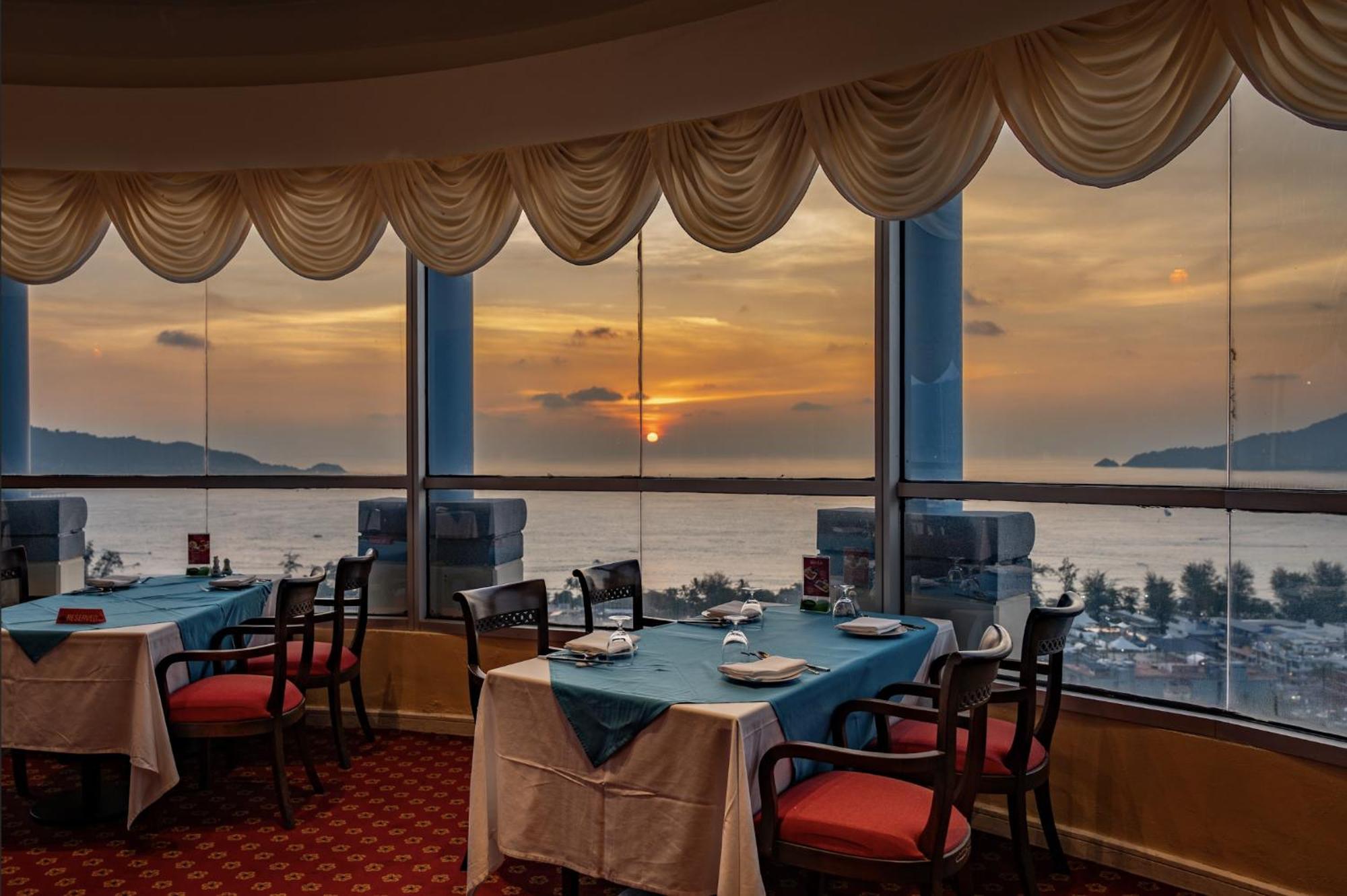 The Royal Paradise & - Sha Extra Hotel 4*