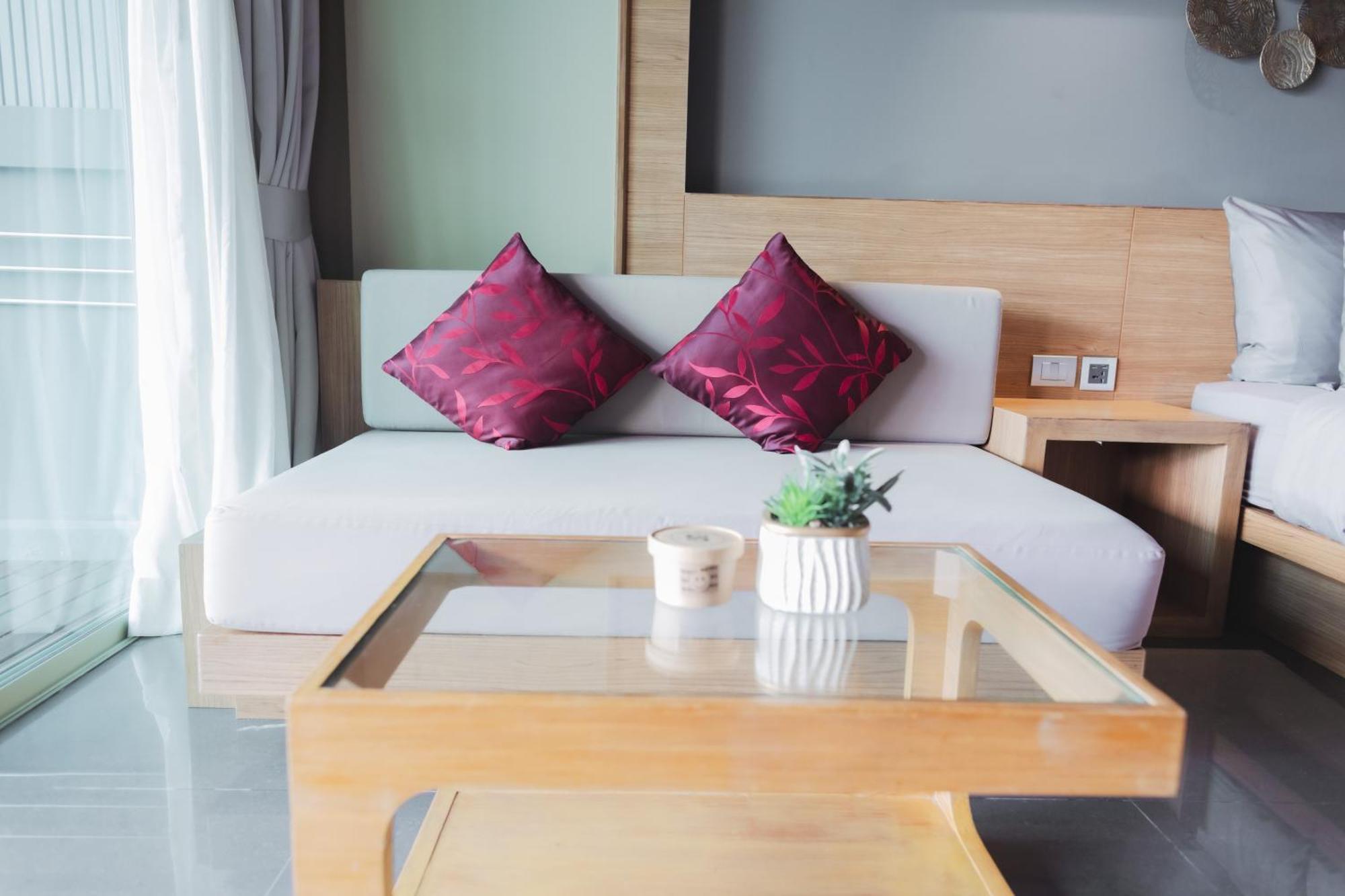 Hotel The Senses Pool Patong