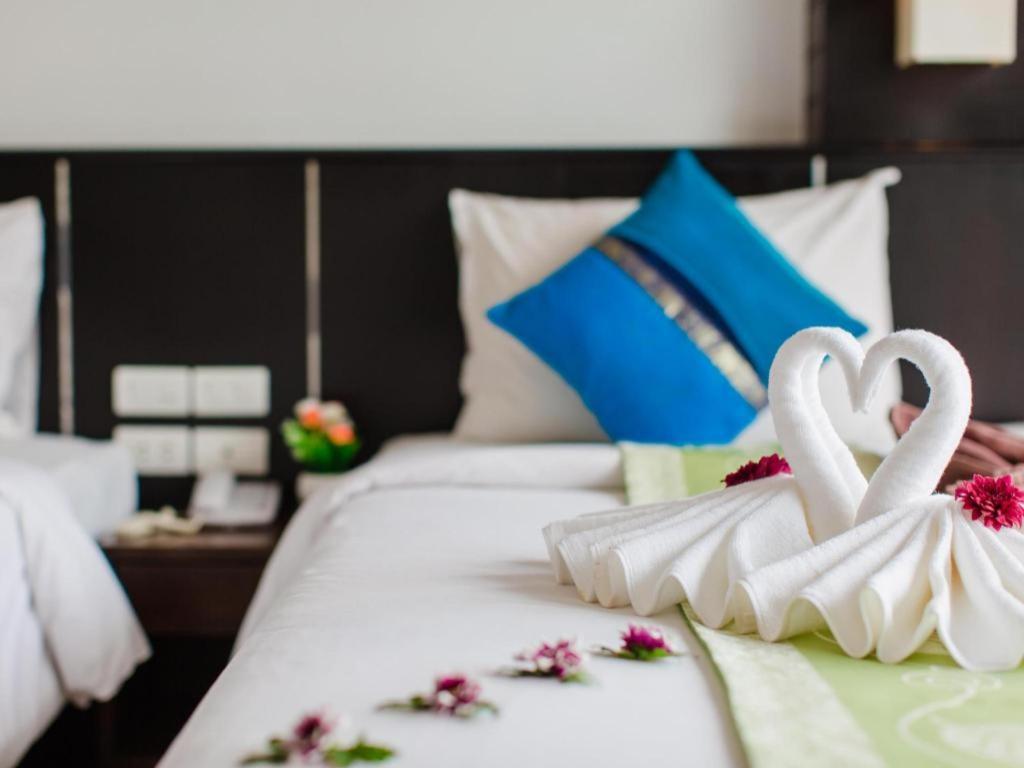 Azure Bangla Phuket 3*