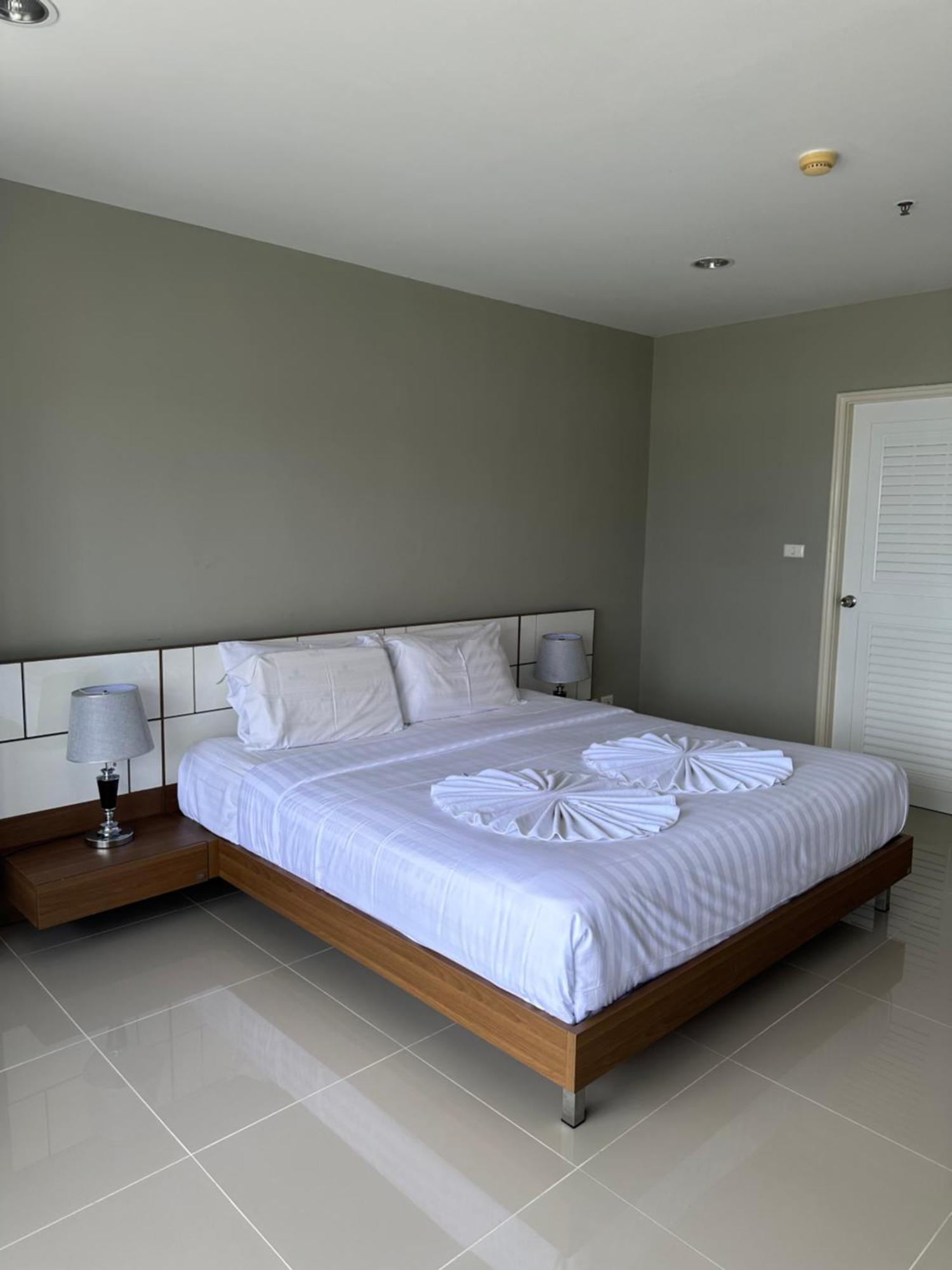 Apartment Tower Sea View 2b *
