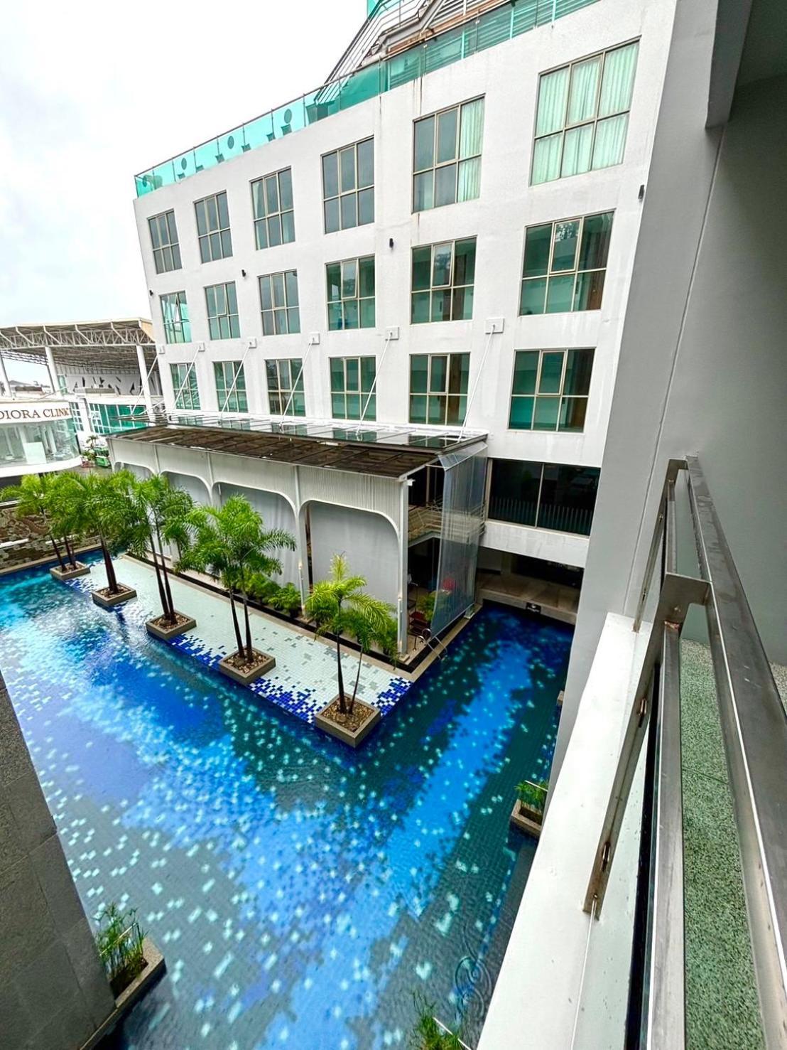 Resort The Kee &