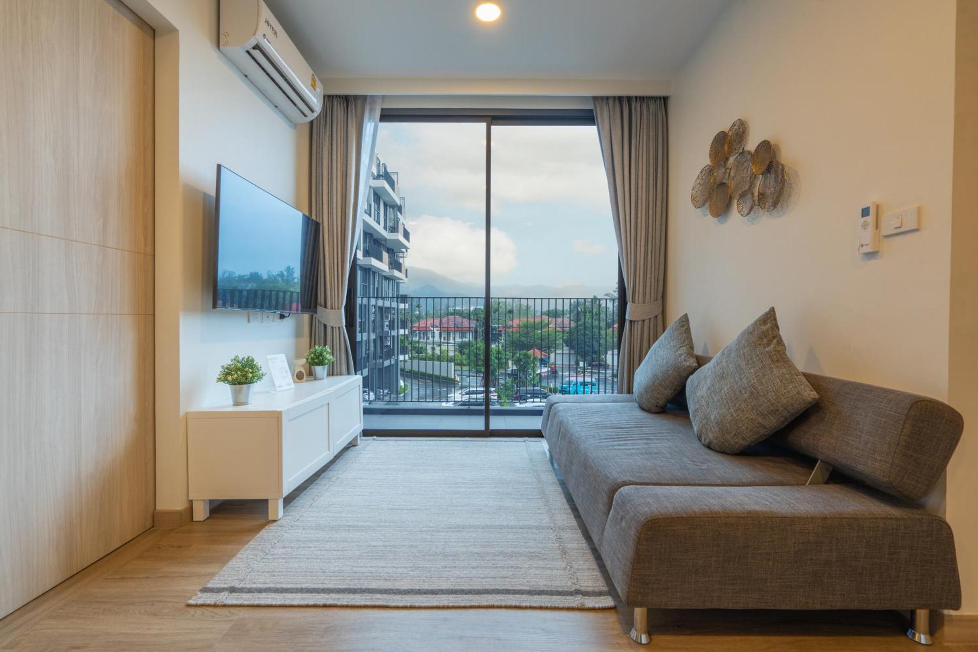 2bd With 2bt In Skypark Laguna Bang Tao Apartment