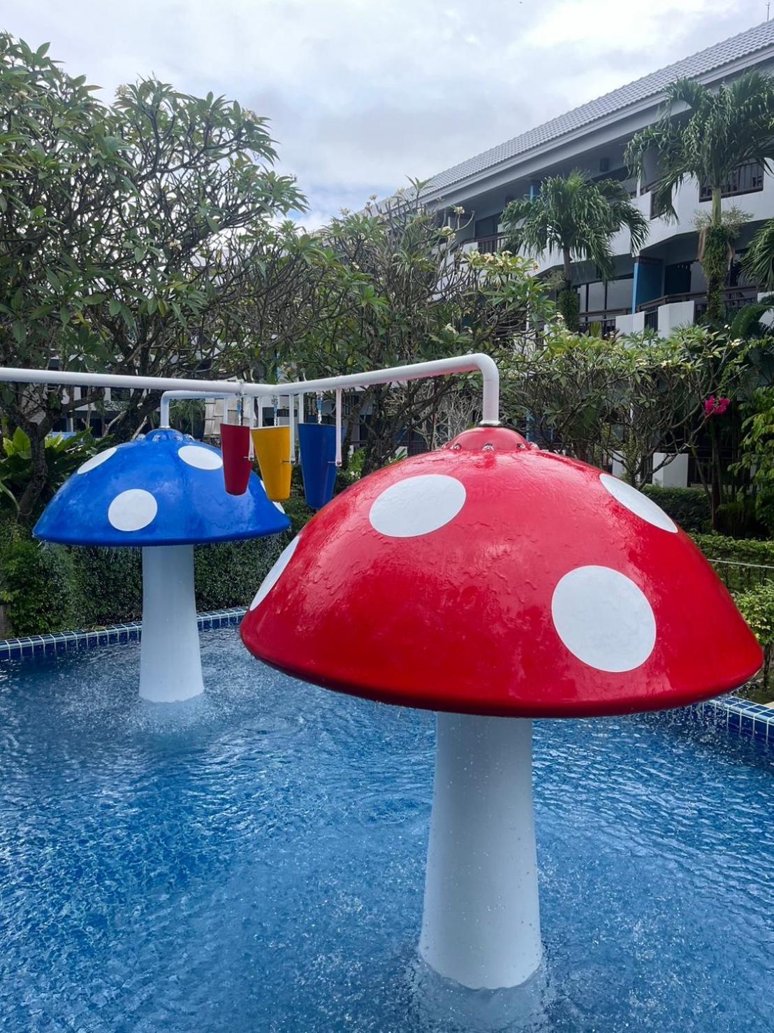 Phuket Island View - Sha Extra 4*