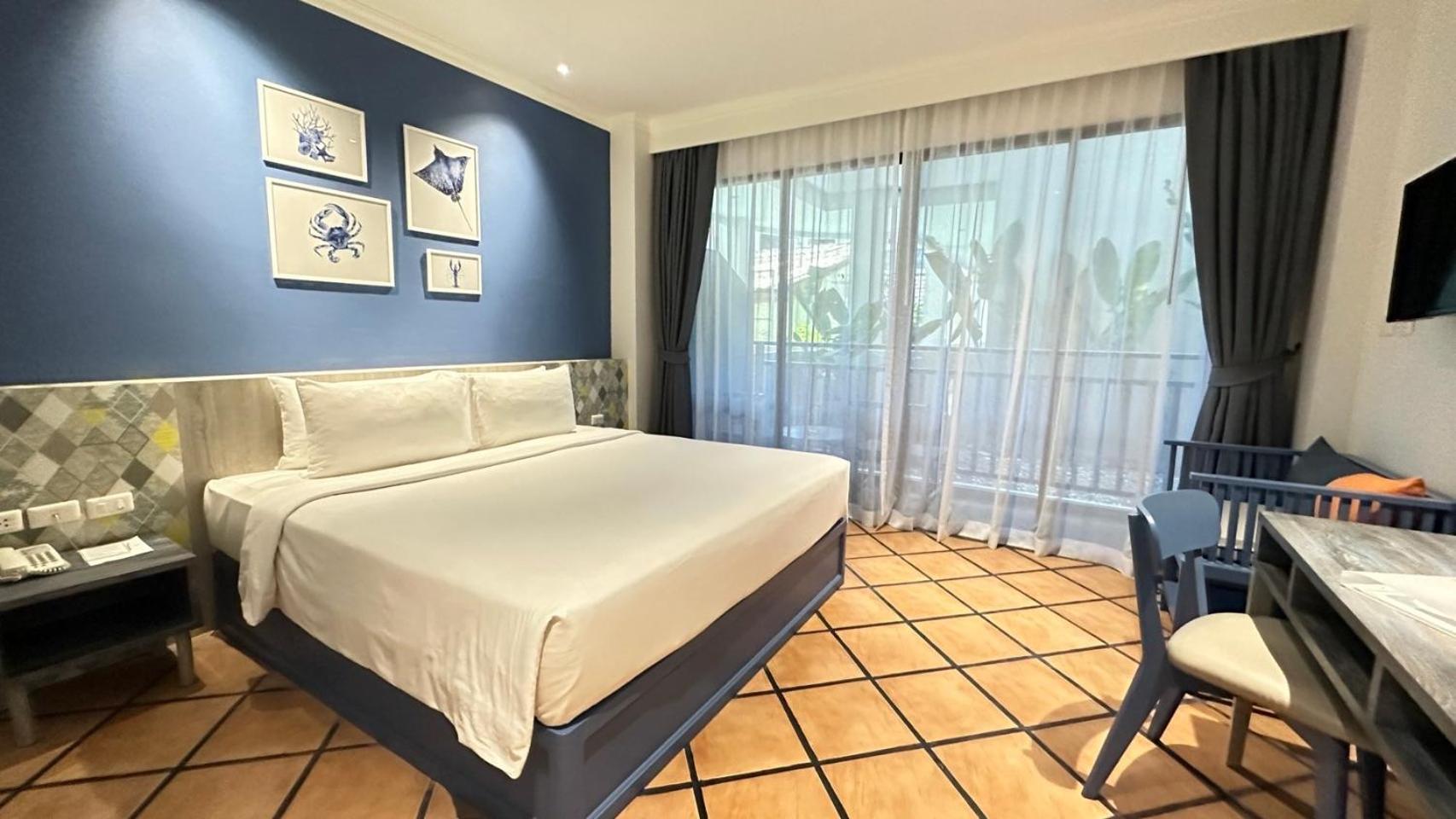Phuket Island View - Sha Extra Resort Karon