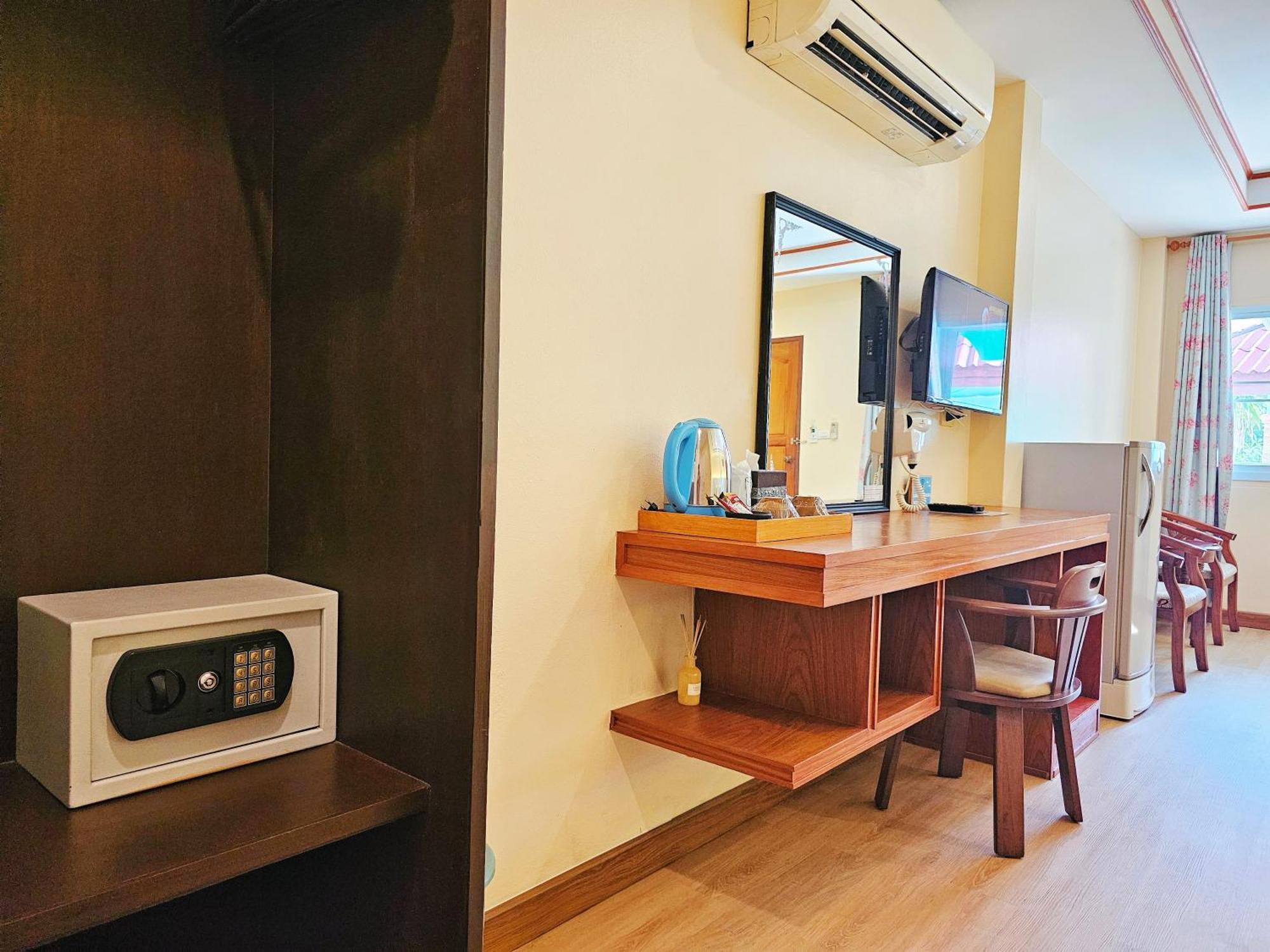 Phaithong Sotel