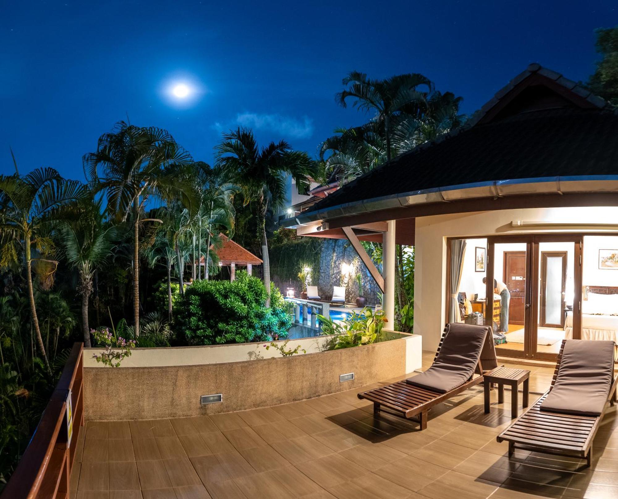 Baiyok Seaview And Edge Pool