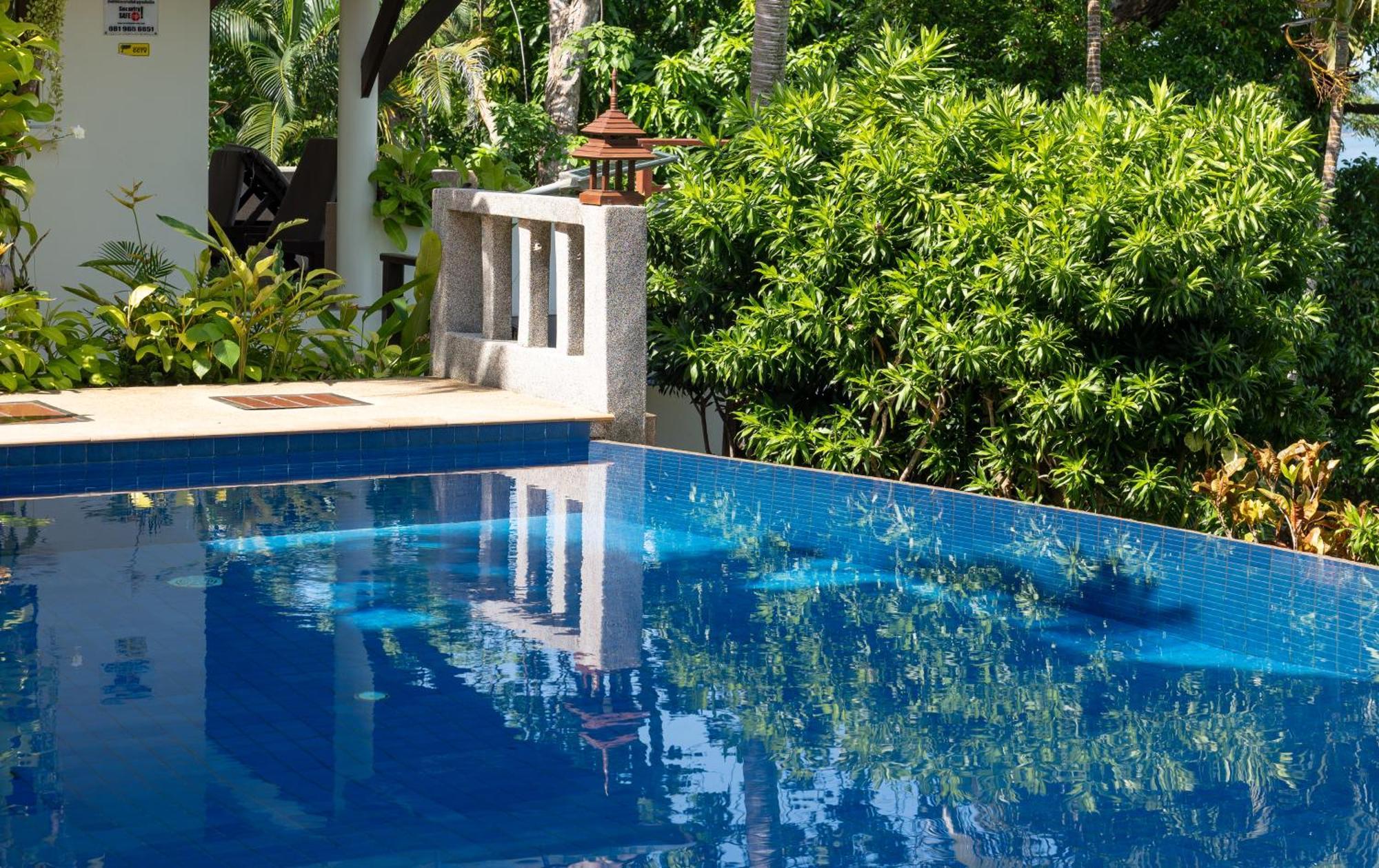 Baiyok Seaview And Edge Pool Pousada Patong