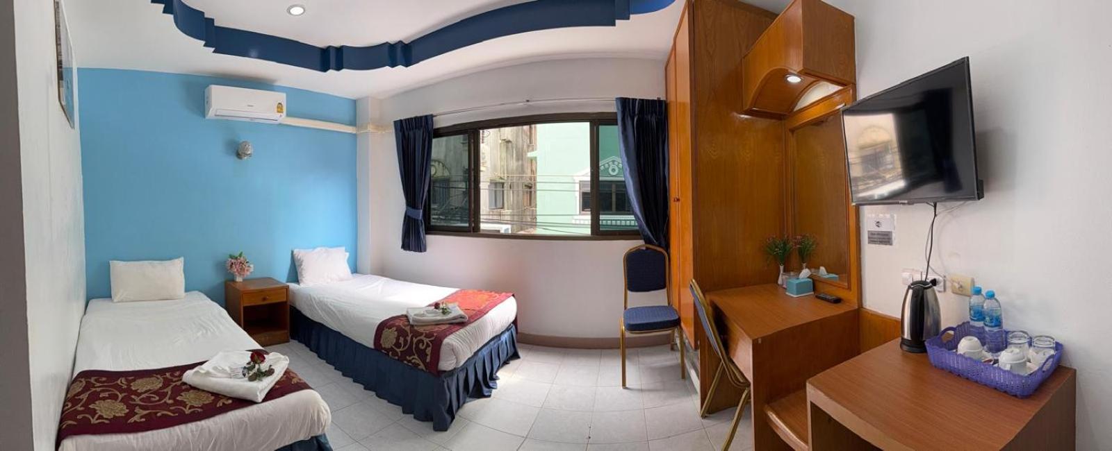 Heaven House Restro & Bar Hotel