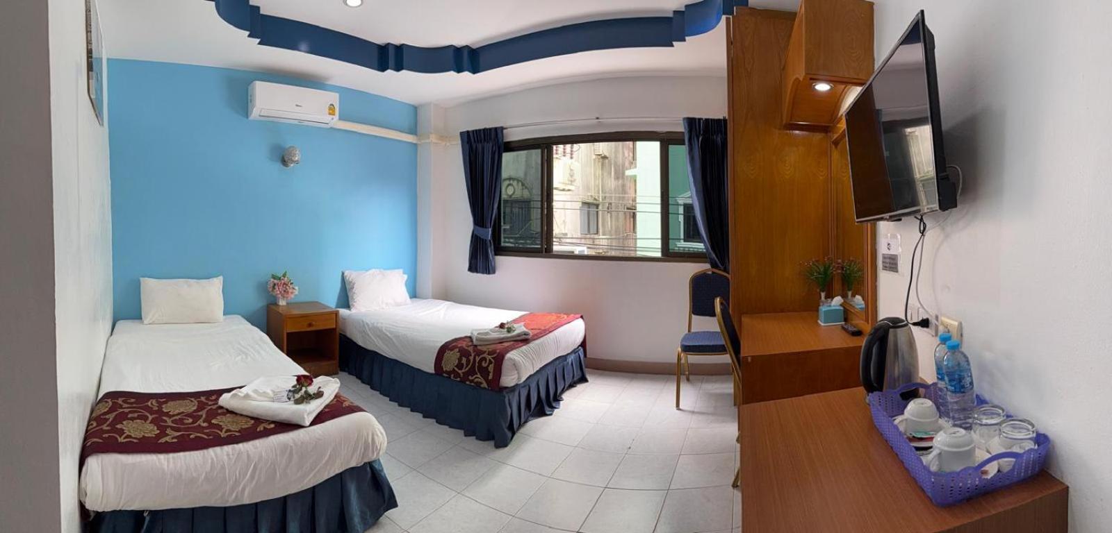 Heaven House Restro & Bar Hotel