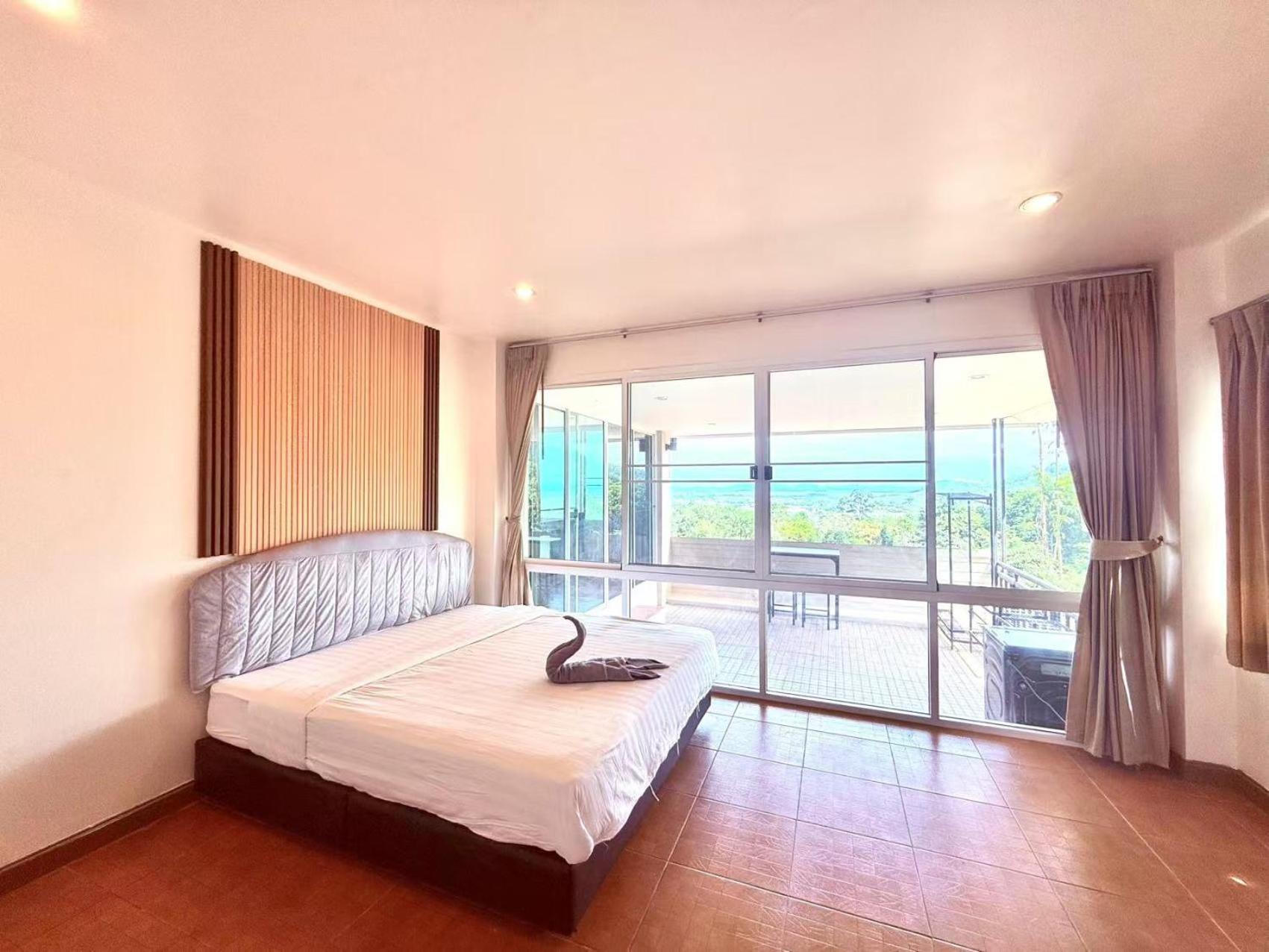 Mid-levels Phuket