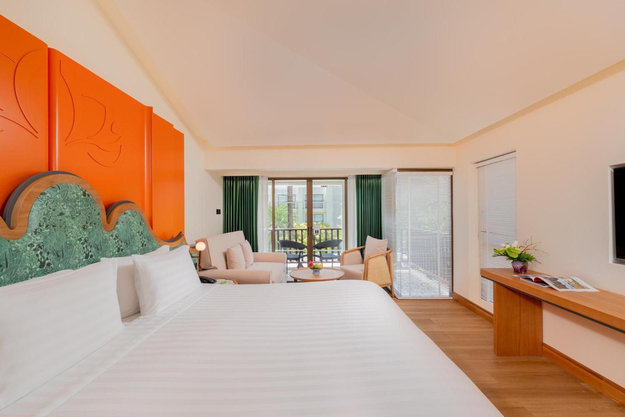Resort Burasari & 4*