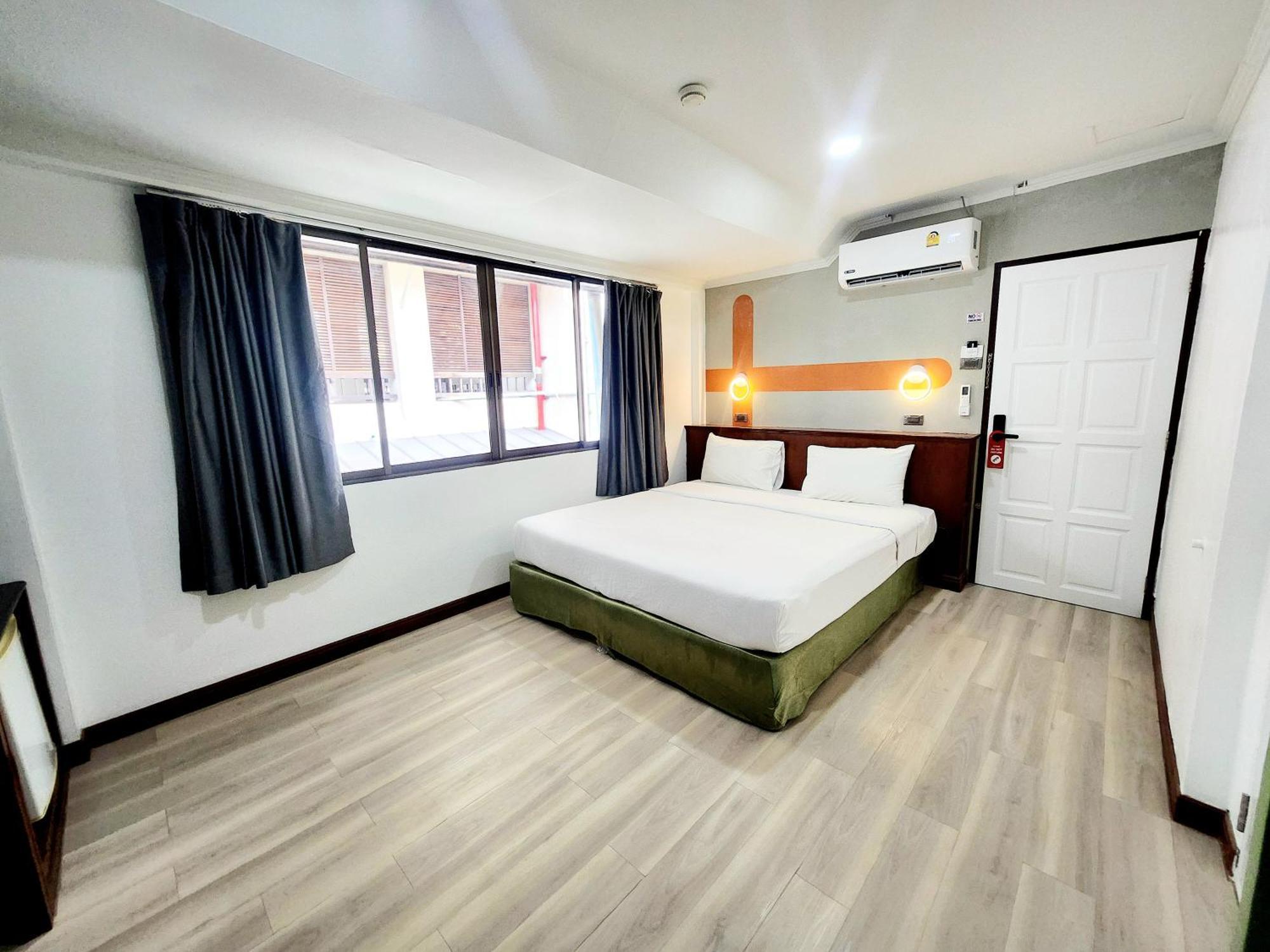 Seatel Phuket, Hotel
