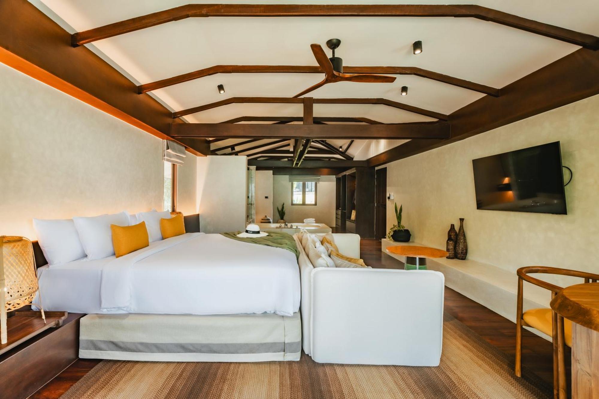 Barcelo Coconut Island, Resort