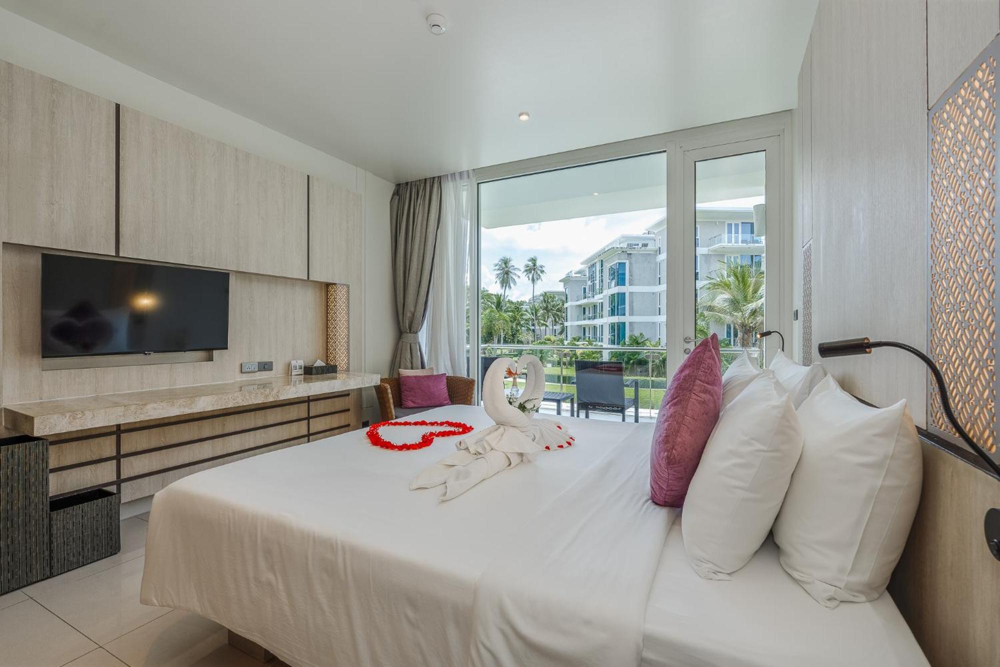 Splash Resort, Maikhao Phuket - Sha Extra Resort 5*