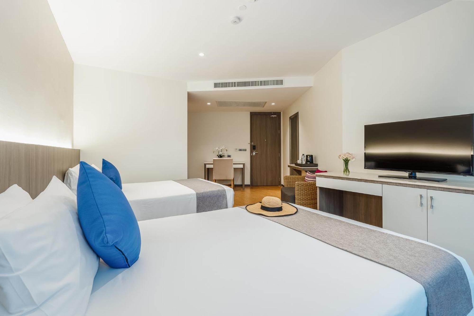 Splash Resort, Maikhao Phuket - Sha Extra Resort