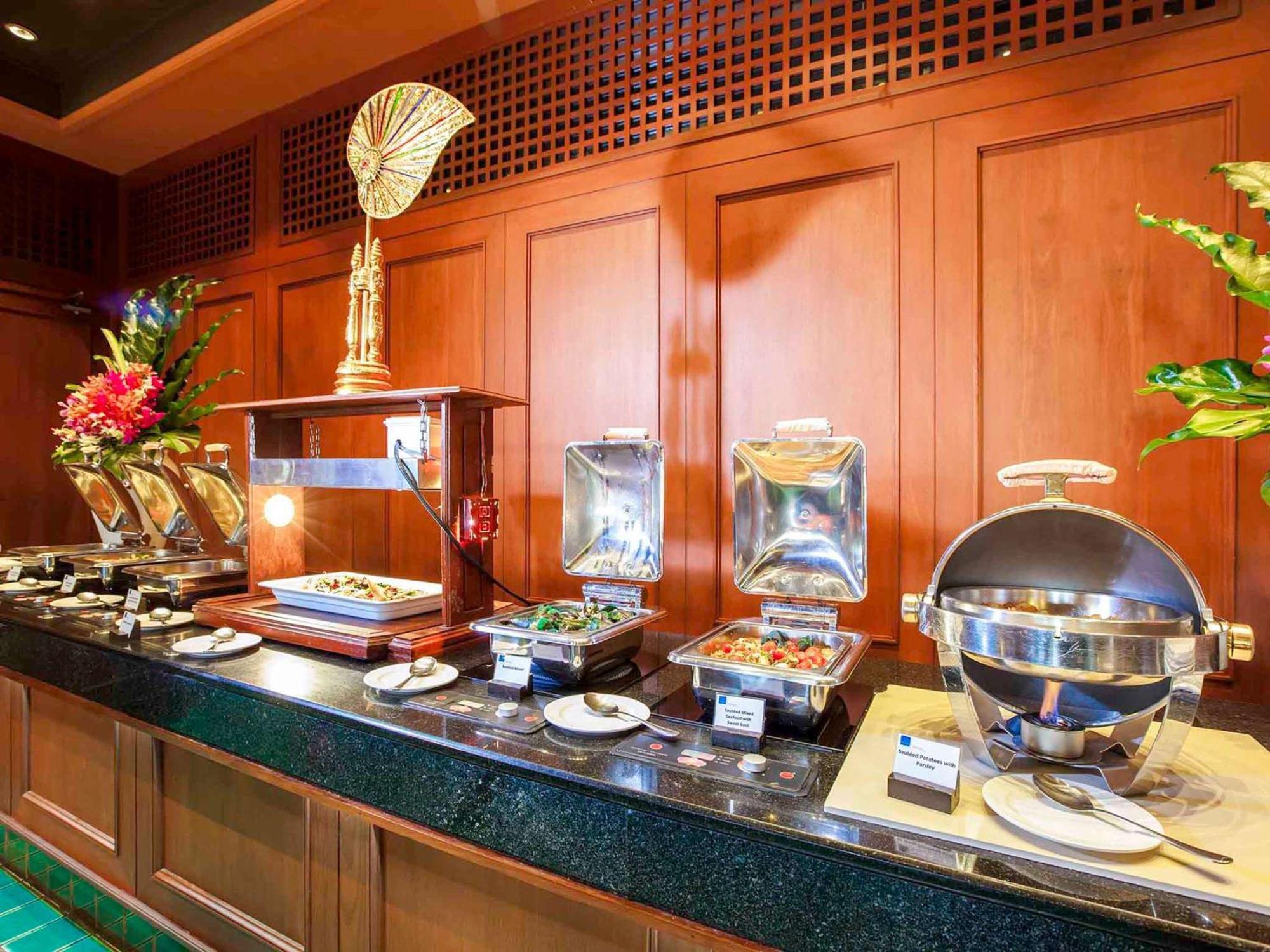 Novotel Phuket 4*