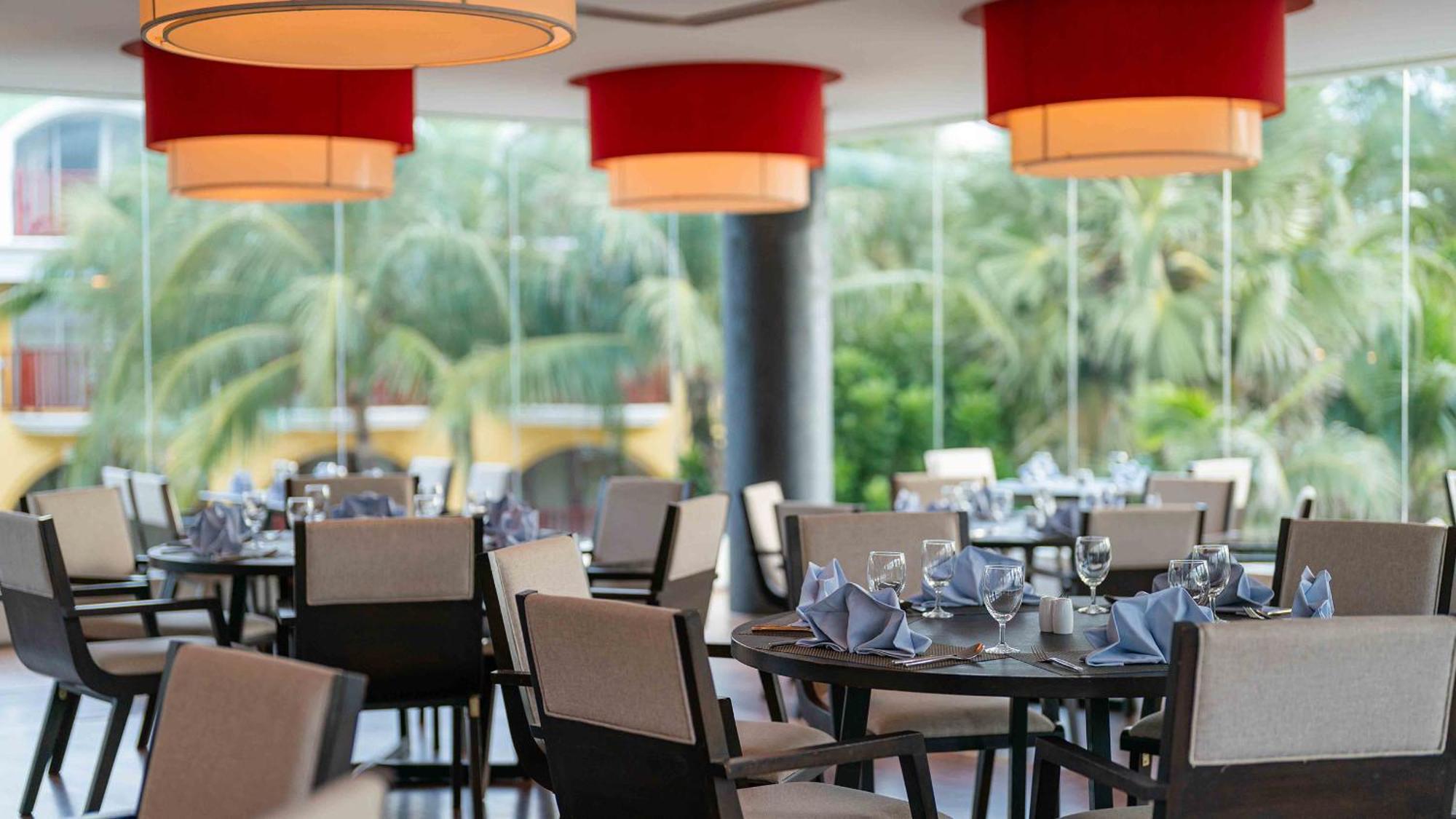 Resort Phuket Graceland And 5*