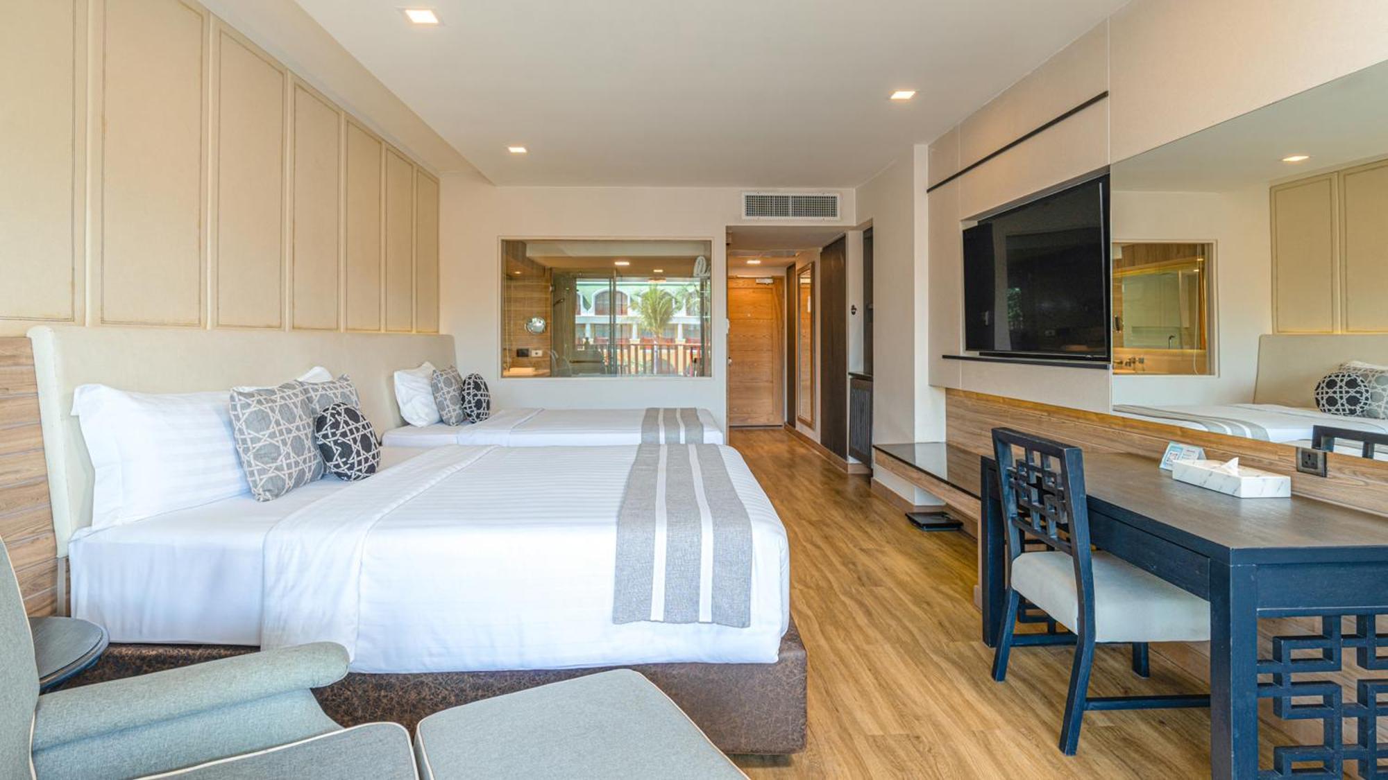 Resort Phuket Graceland And 5*