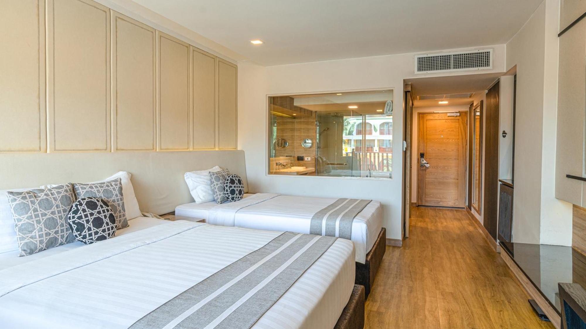 Phuket Graceland And Resort 5*