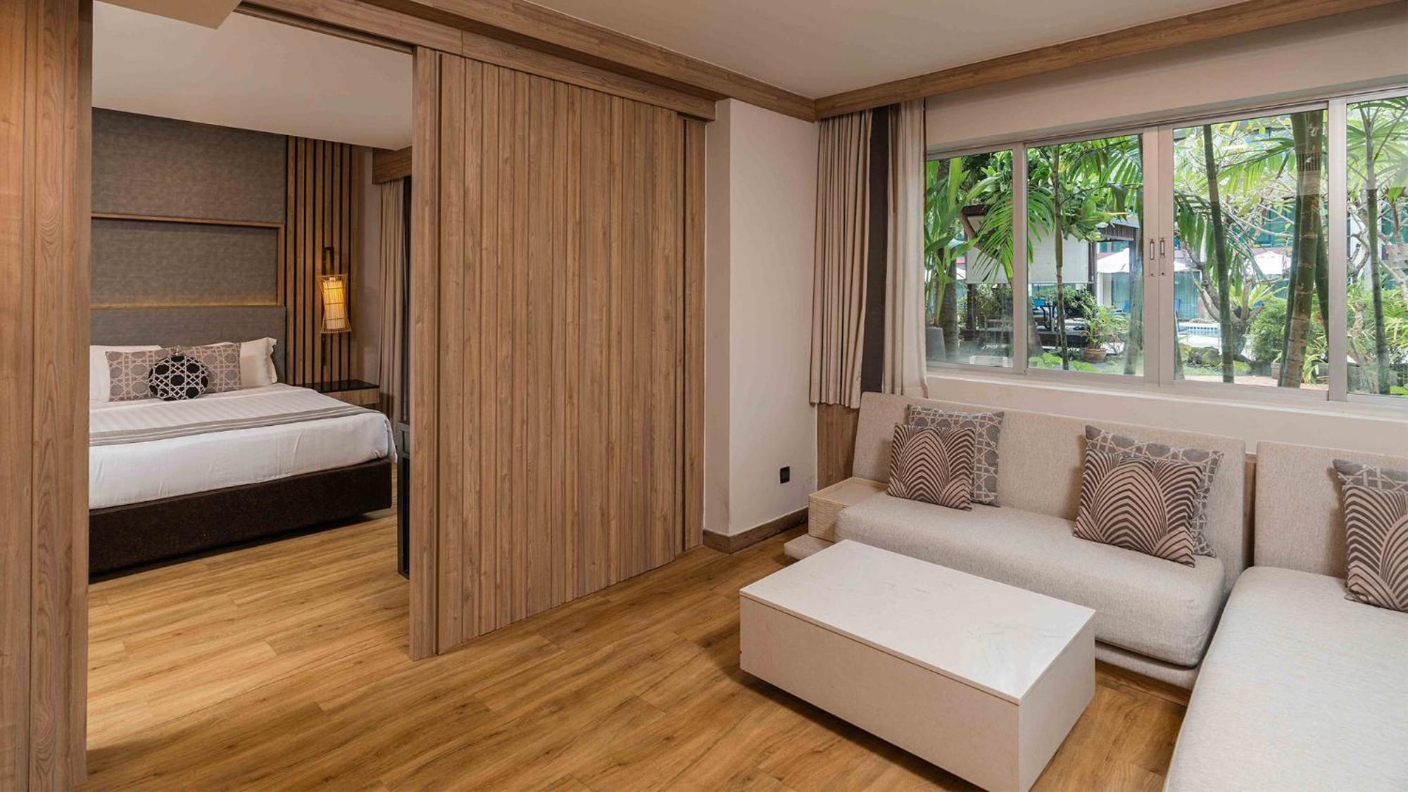 Resort Phuket Graceland And 5*