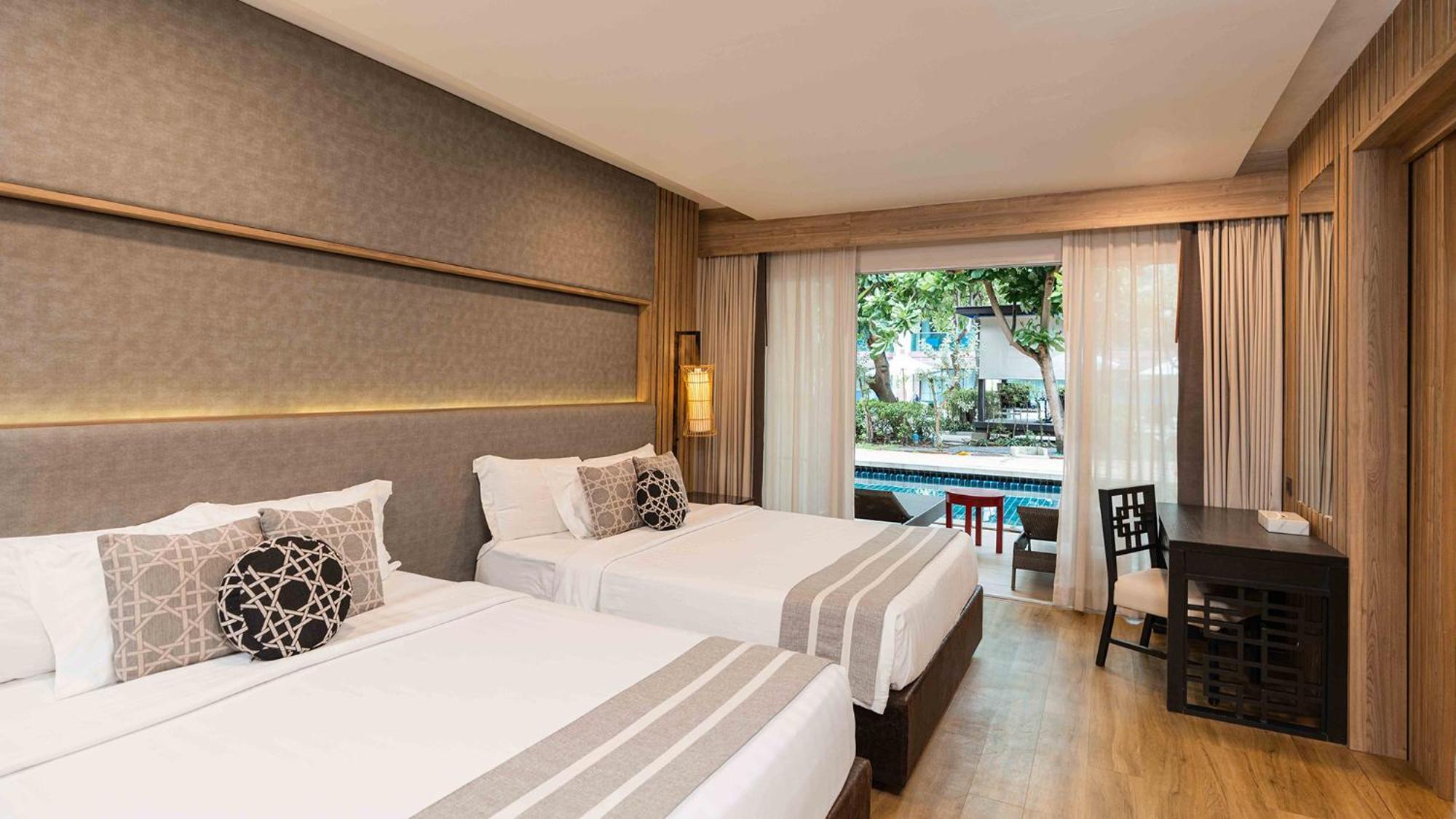 Phuket Graceland And Resort 5*
