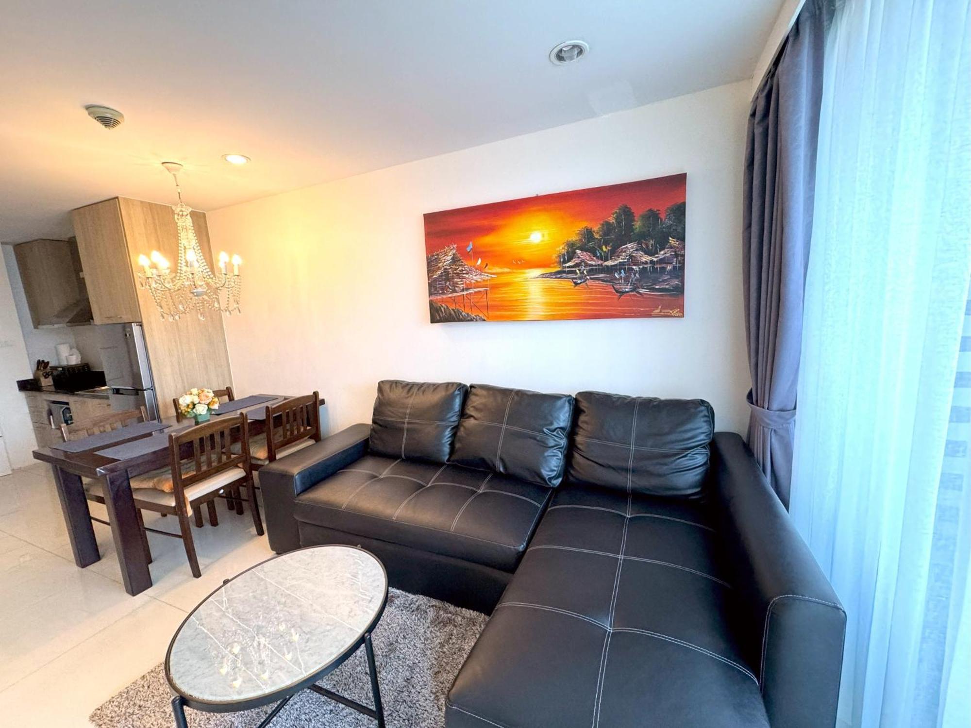 At The Bliss By Lofty Apartamento *
