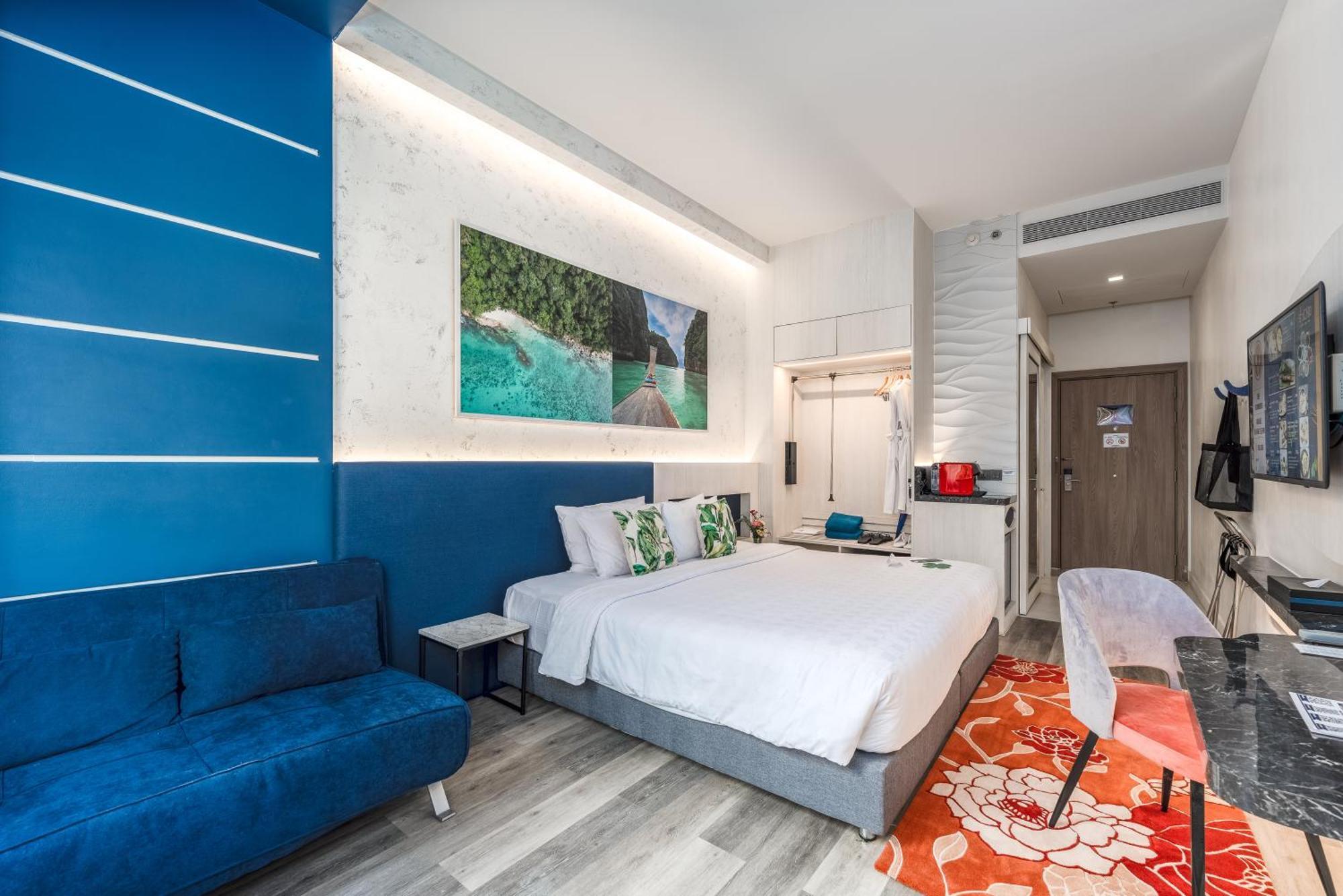 Hotel Clover Phuket - Sha