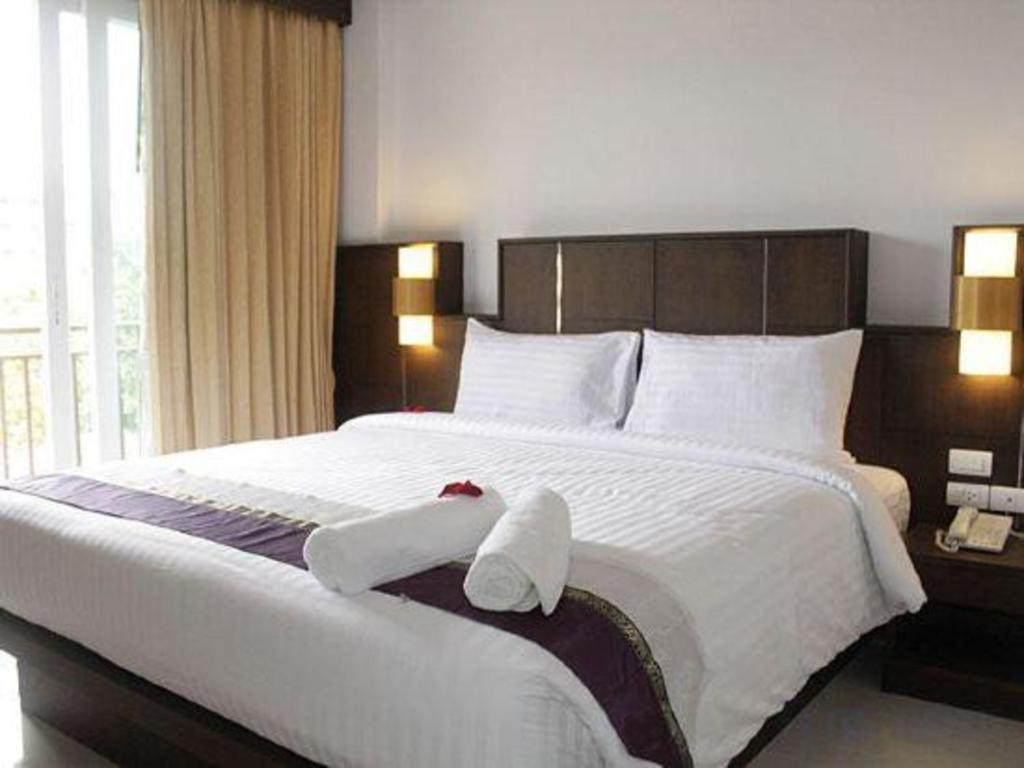 Hotel Azure Bangla Phuket