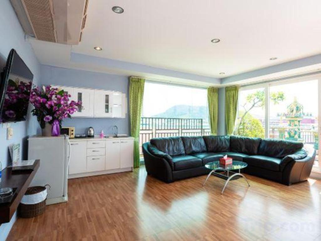 Hotel Azure Bangla Phuket 3*