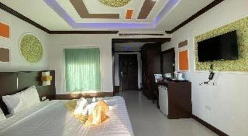 Hotel Azure Bangla Phuket