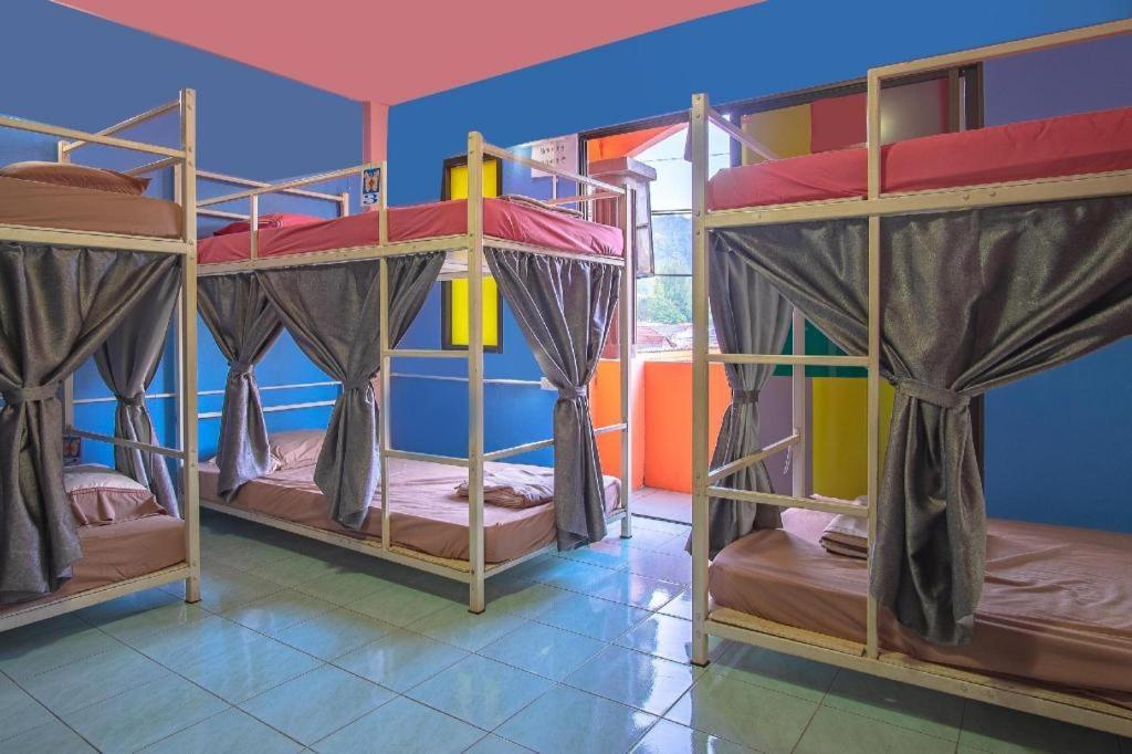 Hostel Oyo 586 I