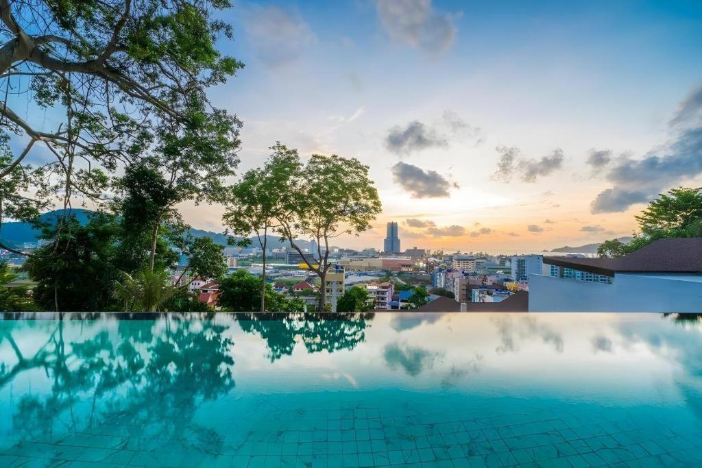 The Senses Pool