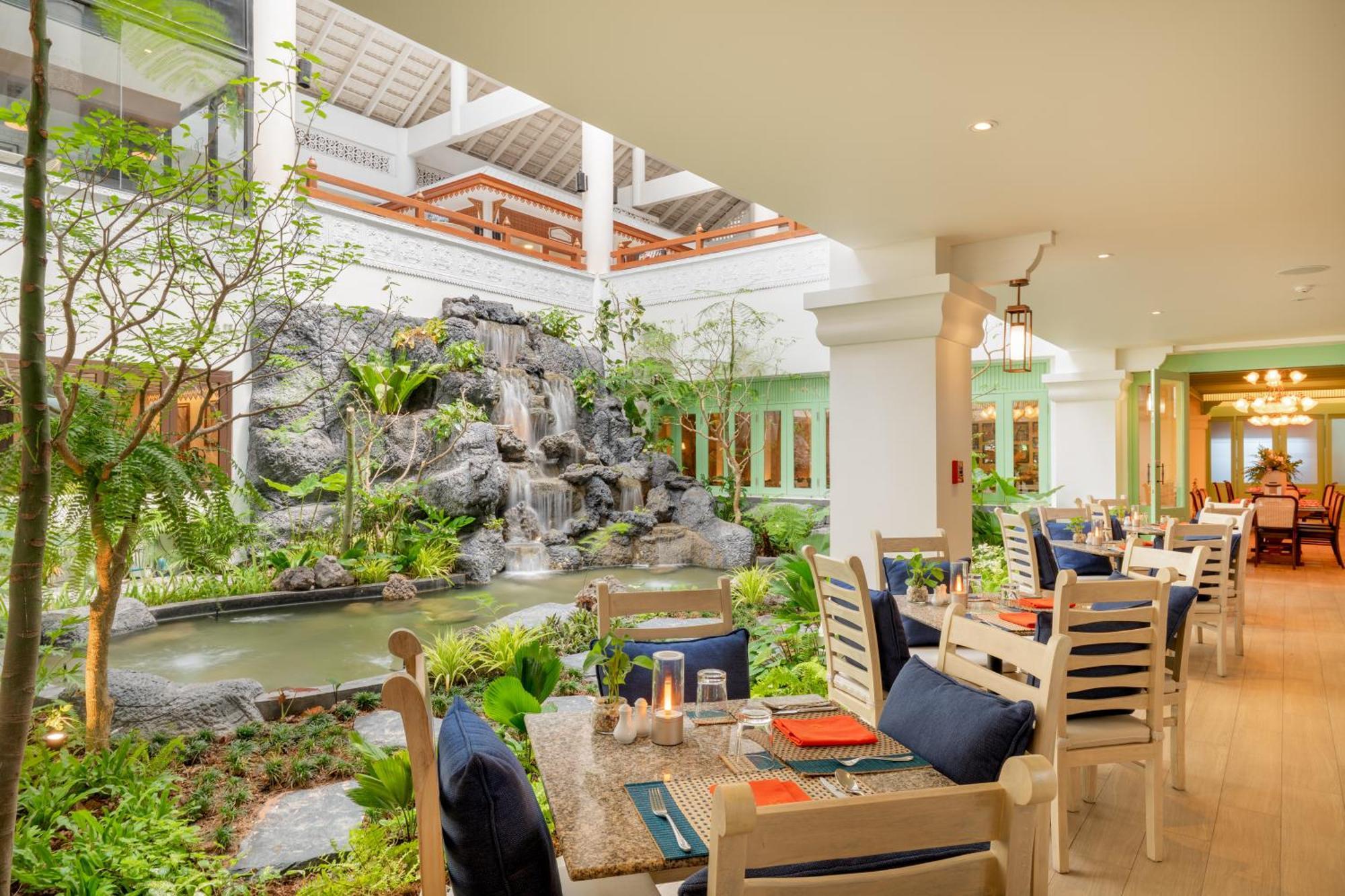 Thavorn Palm Phuket 5*