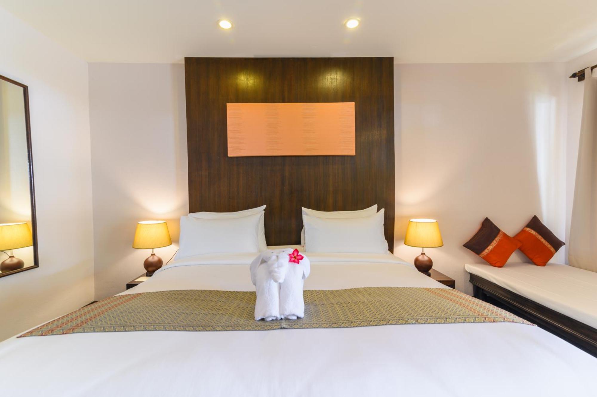 Resort Phuket Resotel 4*