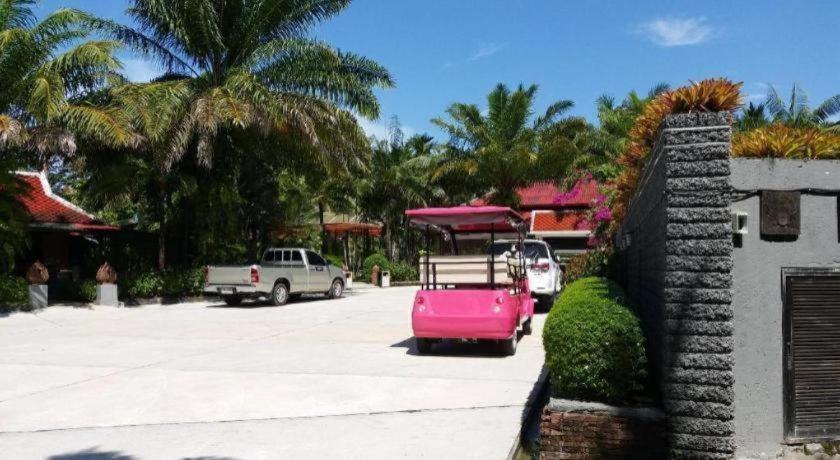 Royal Lee And Resort 3*