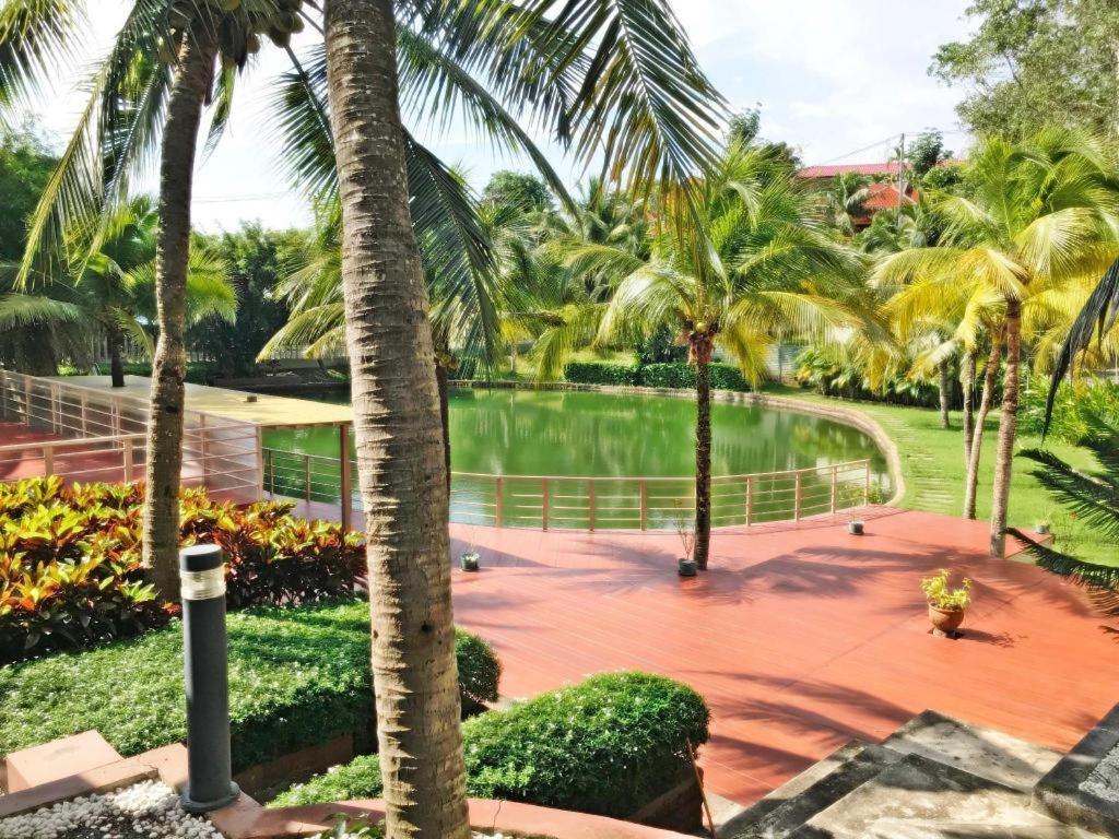 Resort Royal Lee And 3*