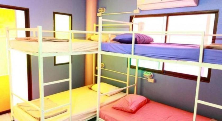 Hostel Oyo 586 I Phuket