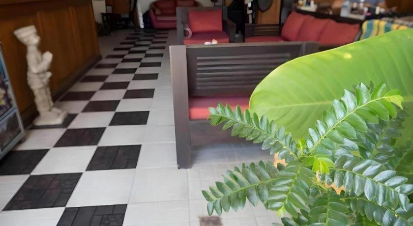 Hotel The