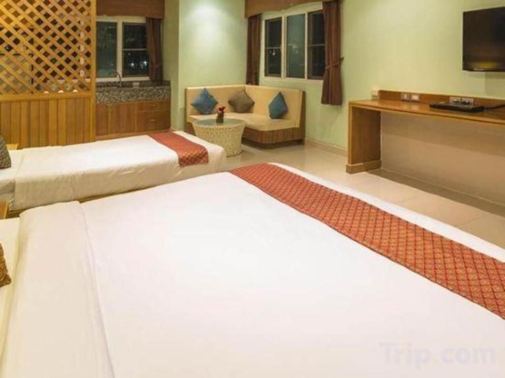 Hotel Azure Phuket