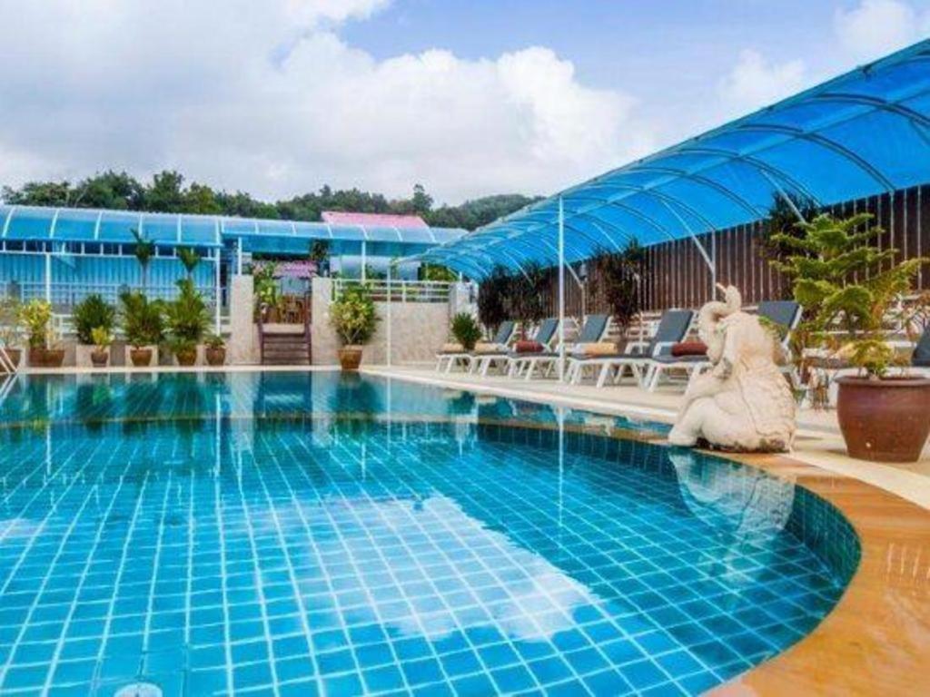 Hotel Azure Phuket Patong