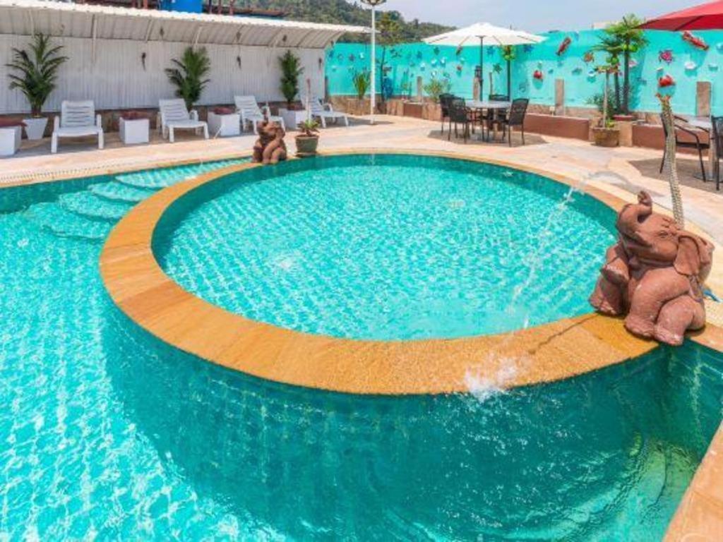 Azure Phuket Hotel 3*
