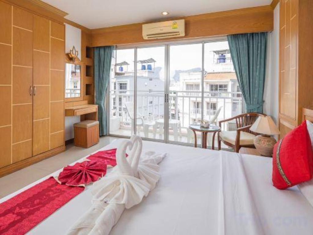 Hotel Azure Phuket