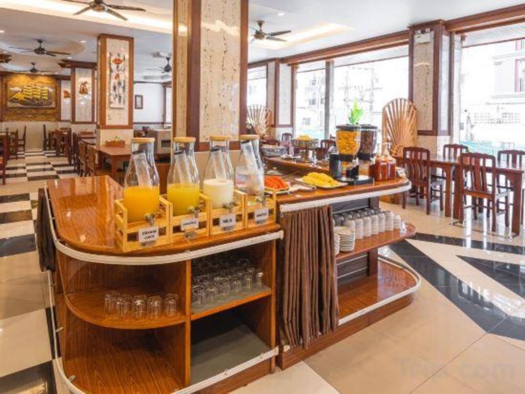 Hotel Azure Phuket Patong