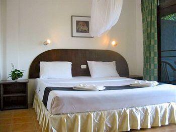Cliff Contemporary Boutique Bungalows Hotel 3*