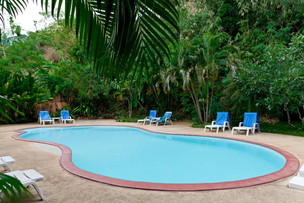 Fullmoon Beach Resort