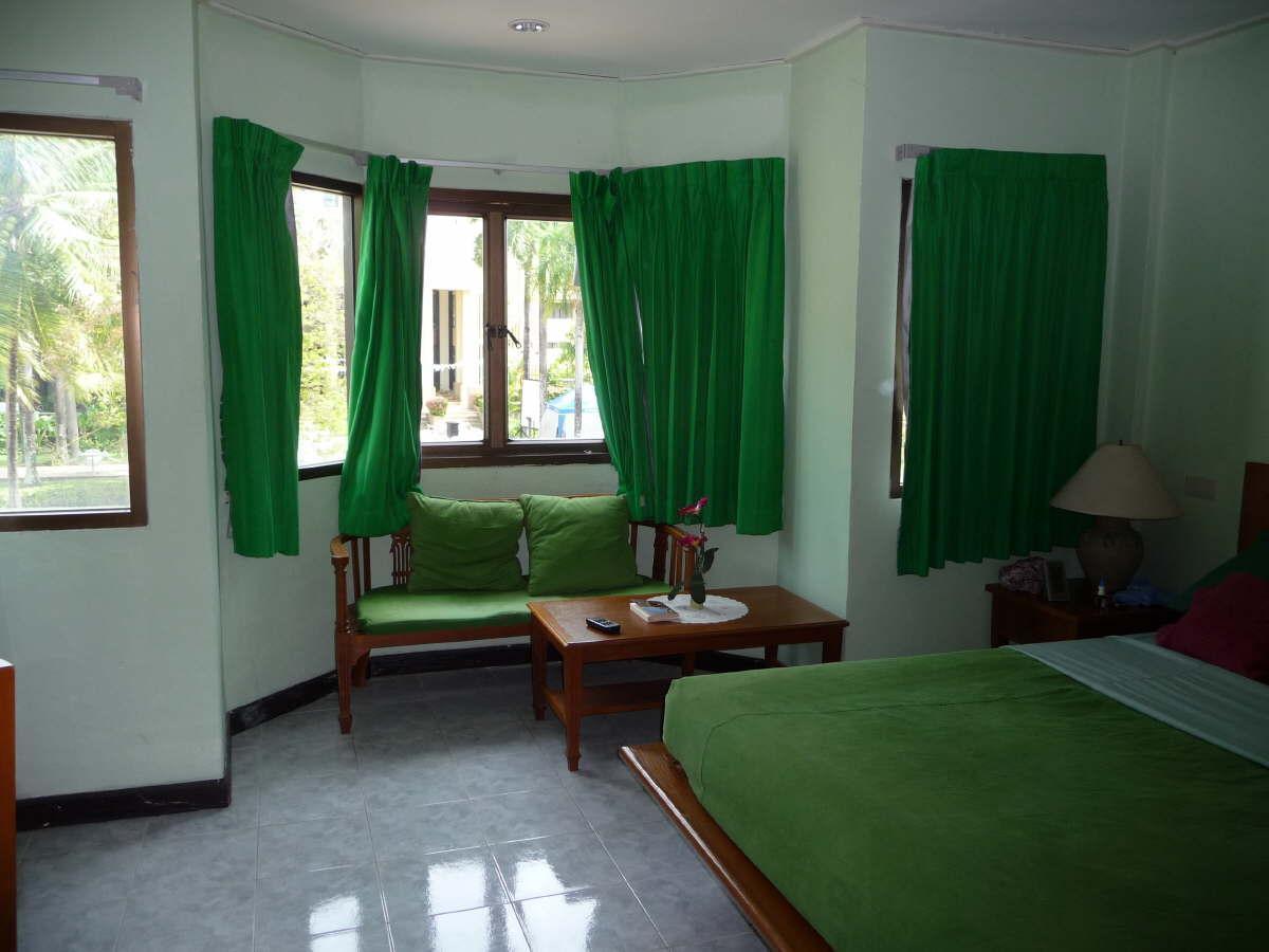 Island Guest house Karon